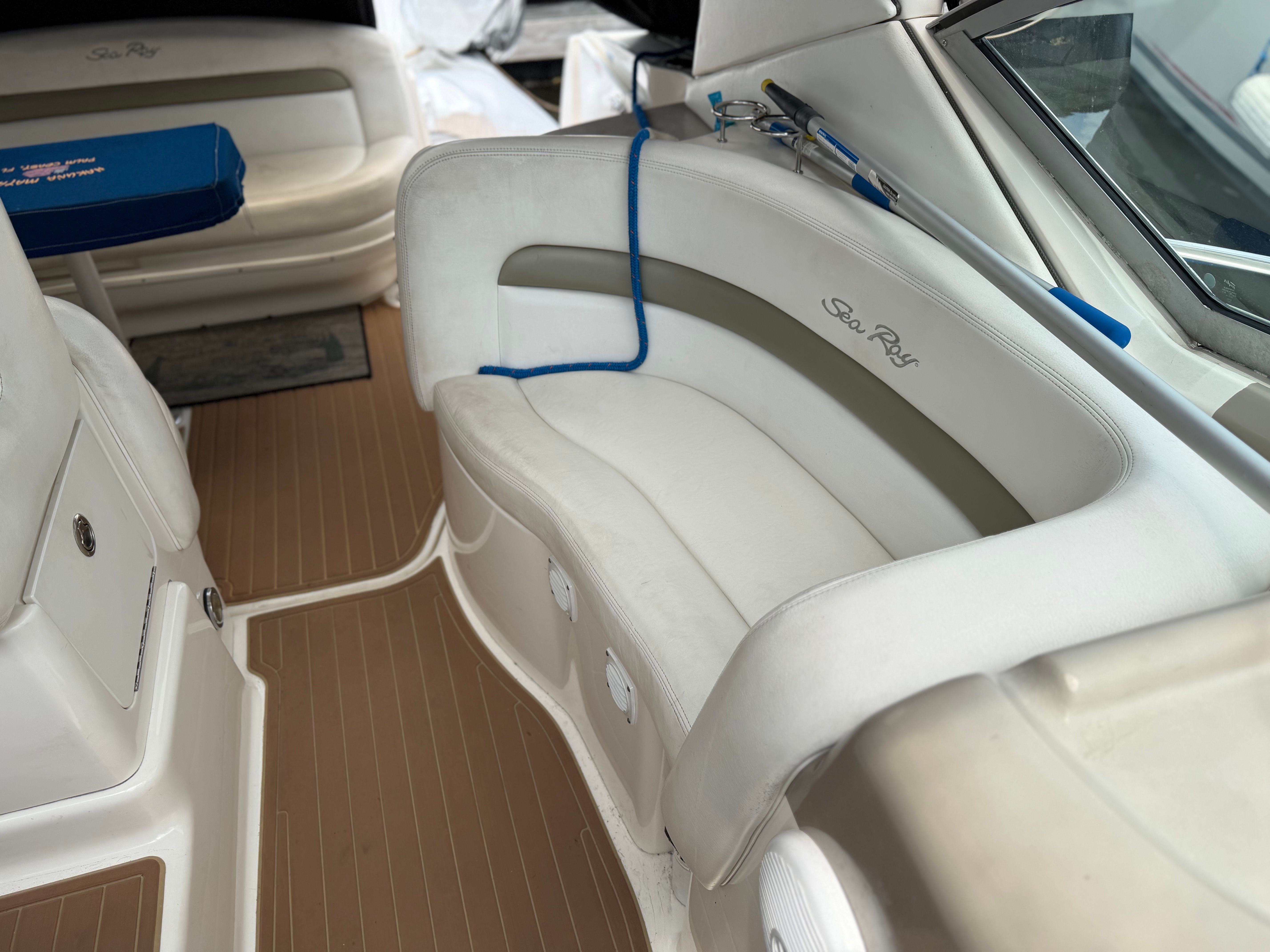 2006 Sea Ray Sundancer 320 - 23