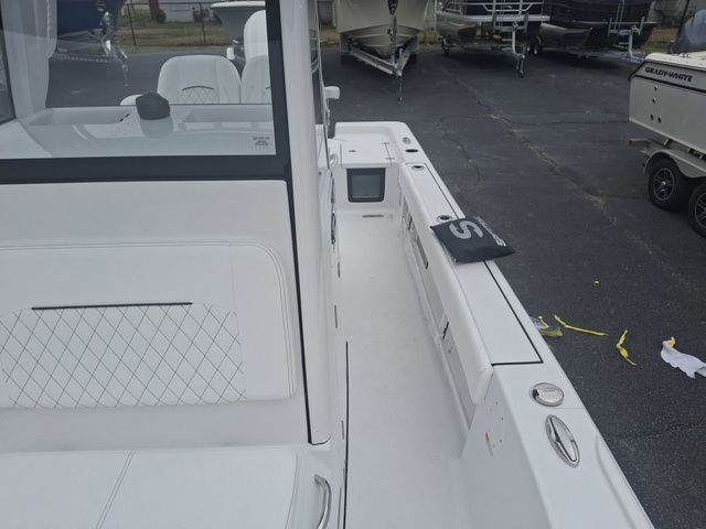 2026 Sportsman Masters 247 Bay Boat - 12