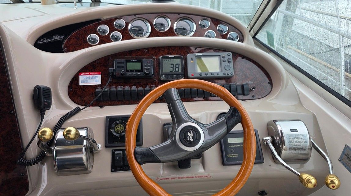 2002 Sea Ray 410 Sundancer - 25