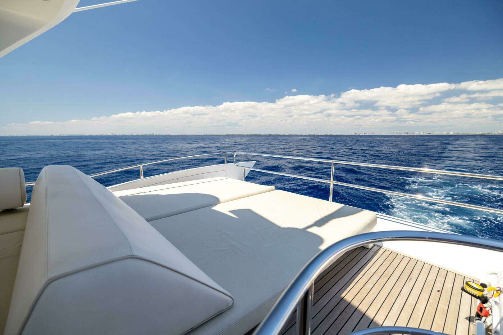 2015 Azimut 64 Flybridge - Image 46