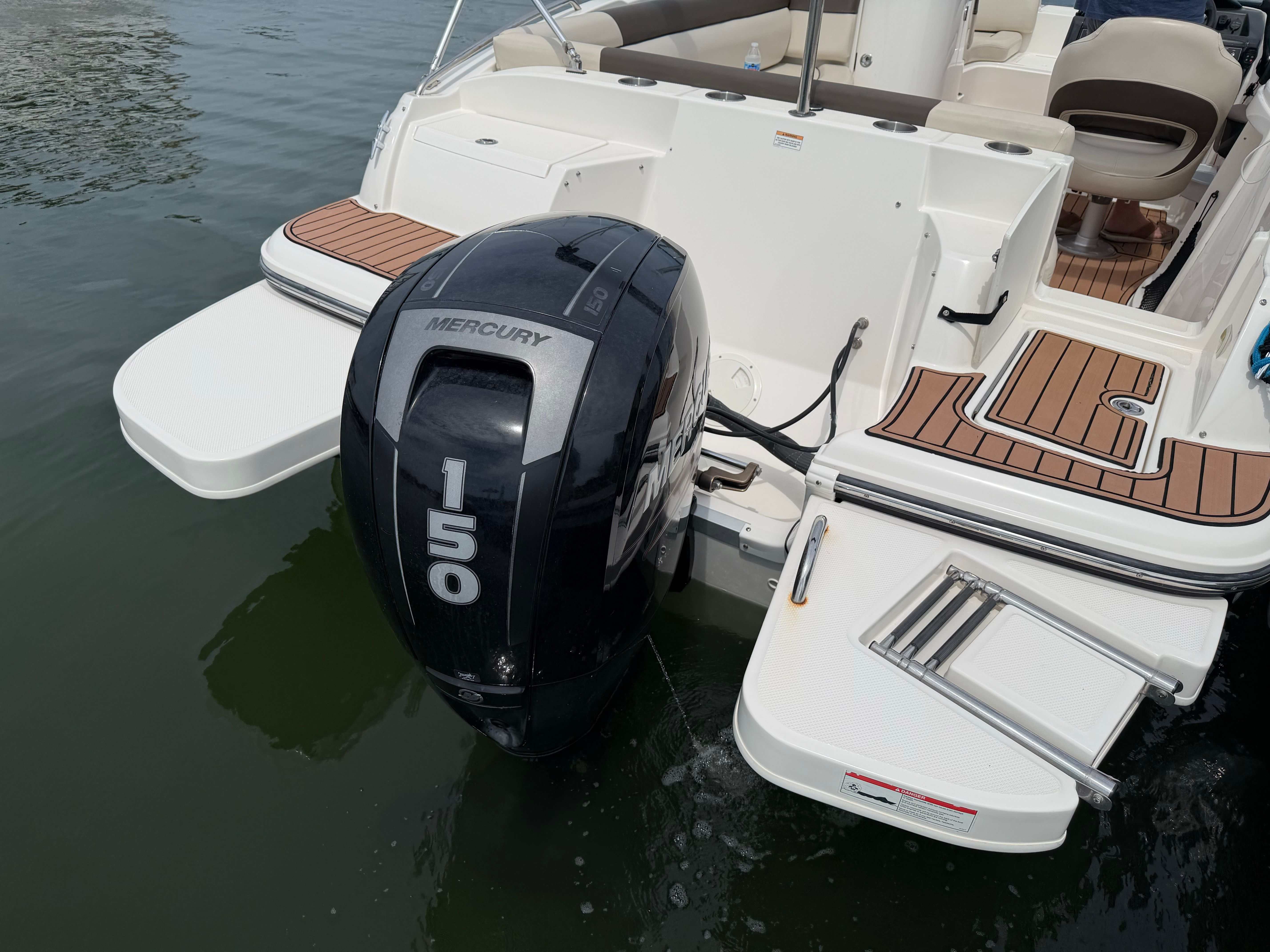 2018 Bayliner 210 Deck Boat - 7