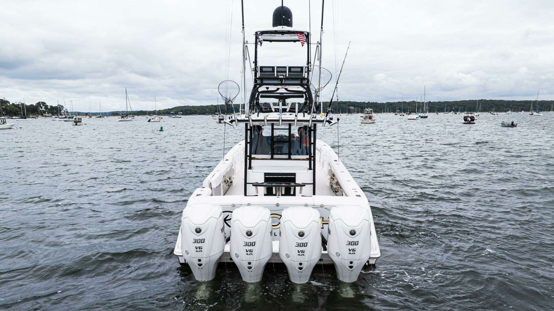 2017 Everglades 435 CC - Image 3