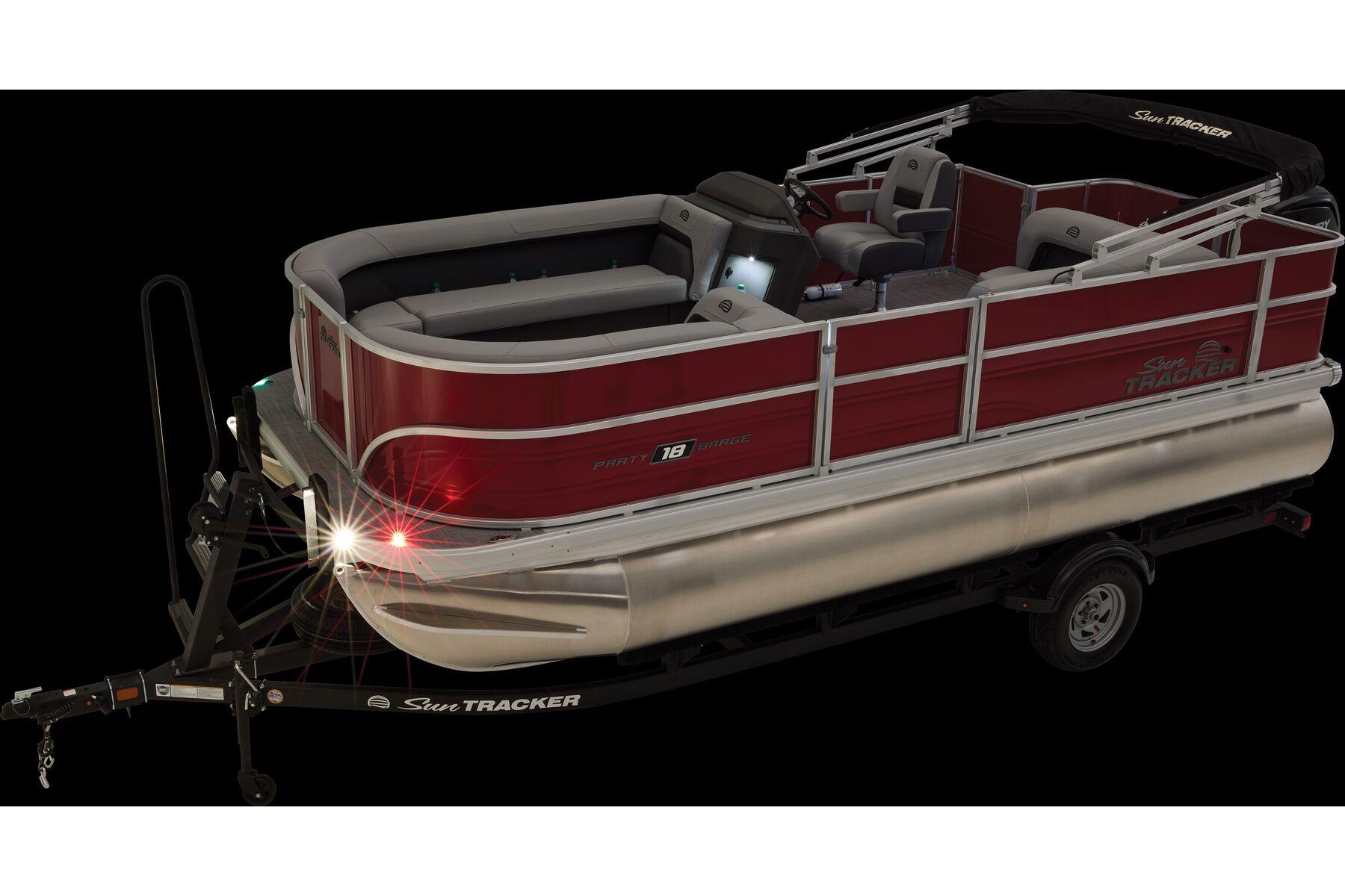 2026 Sun Tracker Party Barge 18 DLX - 41