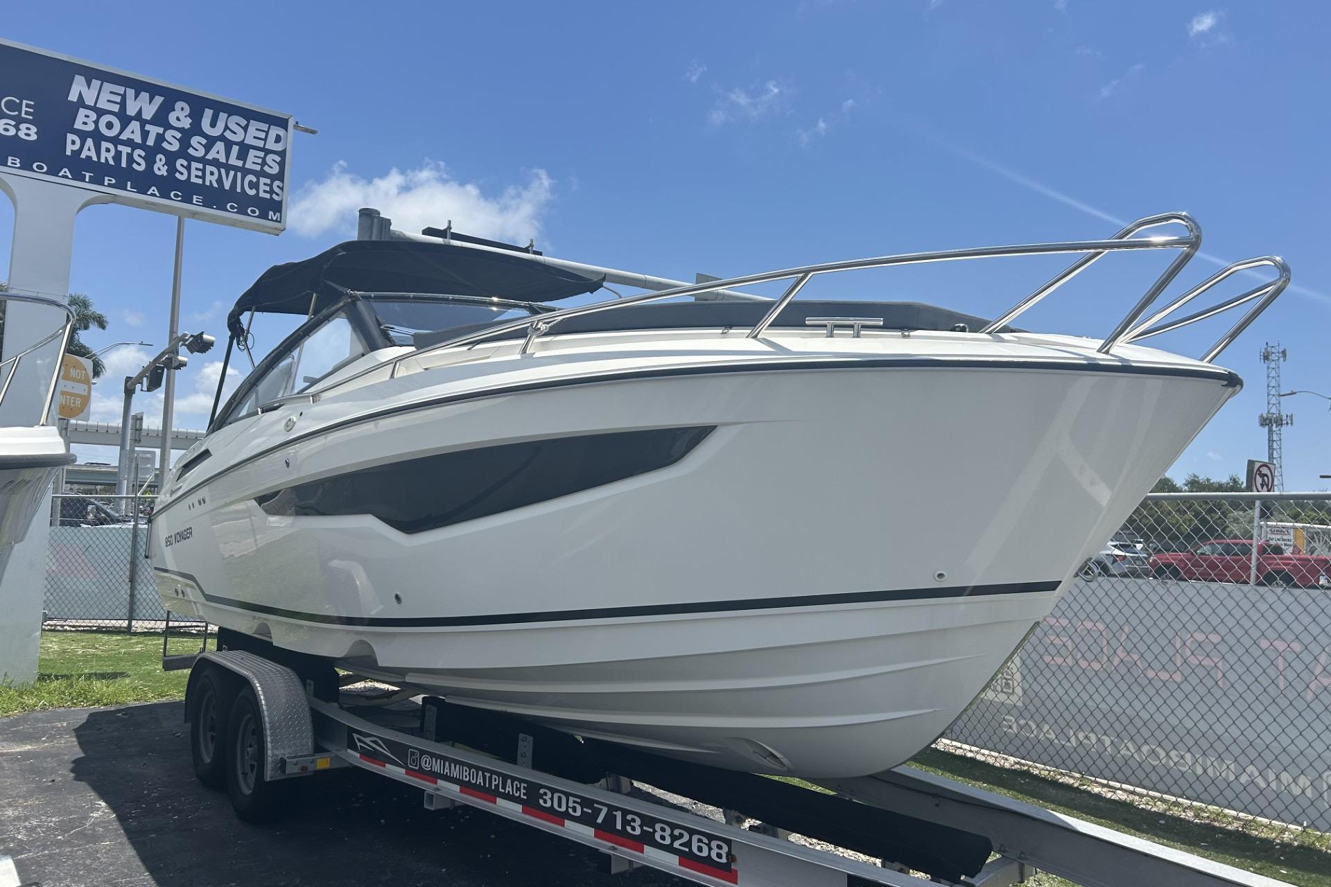 2023 Parker Poland 850 Voyager
