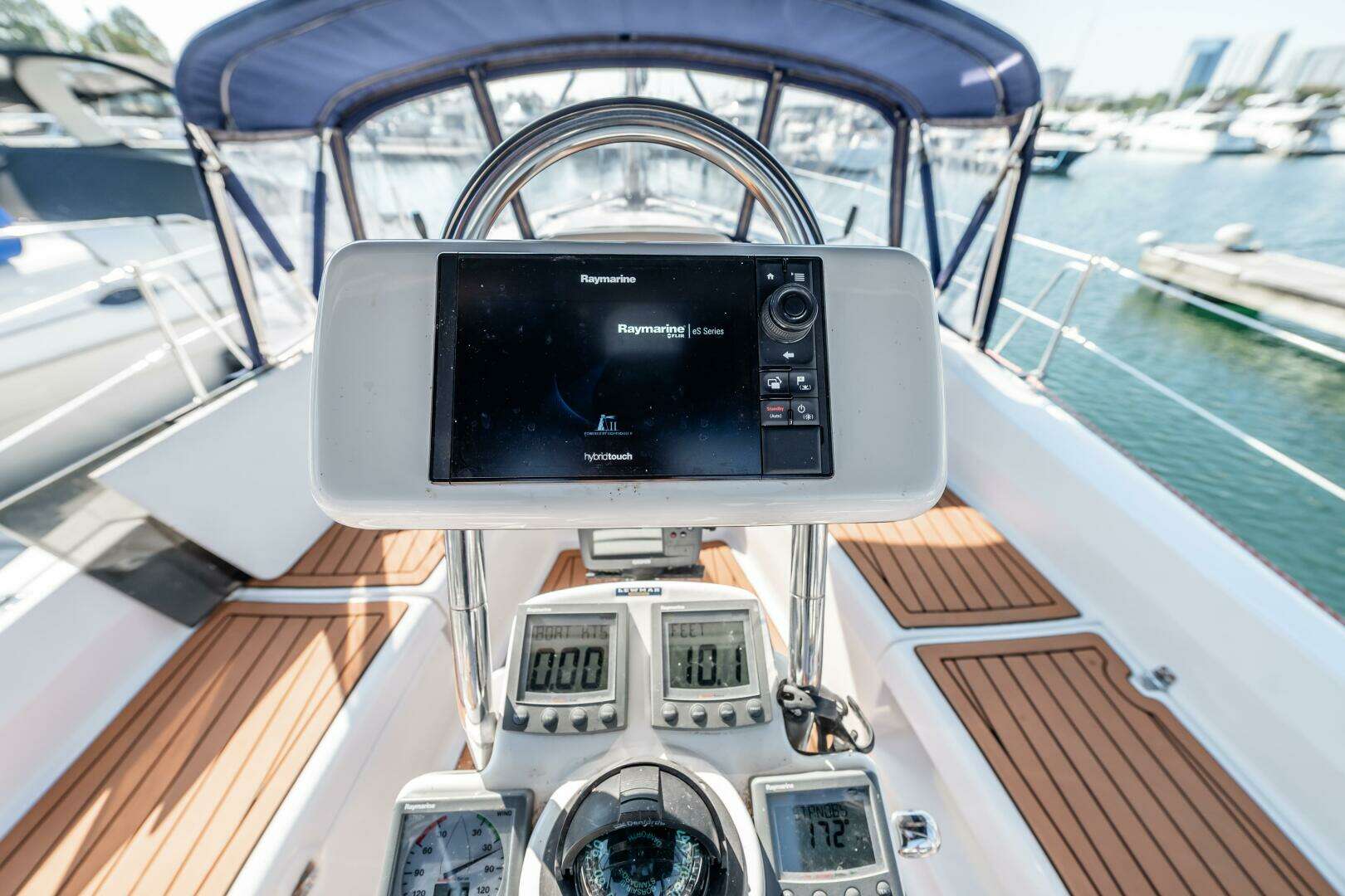 2003 Hunter 356 - Image 7