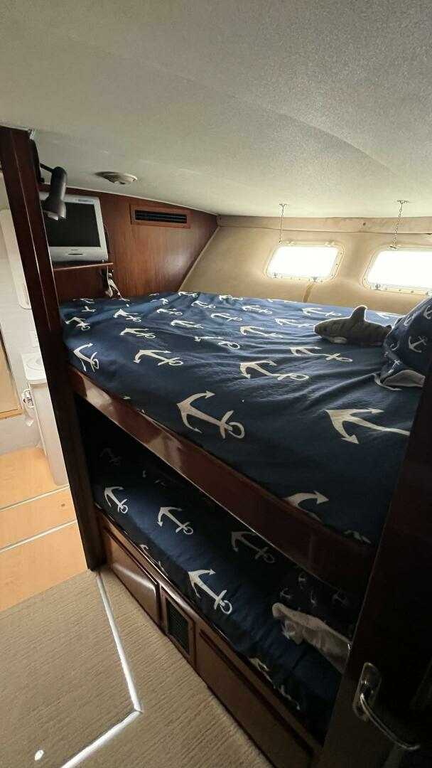 1987 Hatteras Motoryacht - Image 39