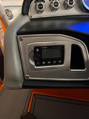 2017 MasterCraft XT23 - 14