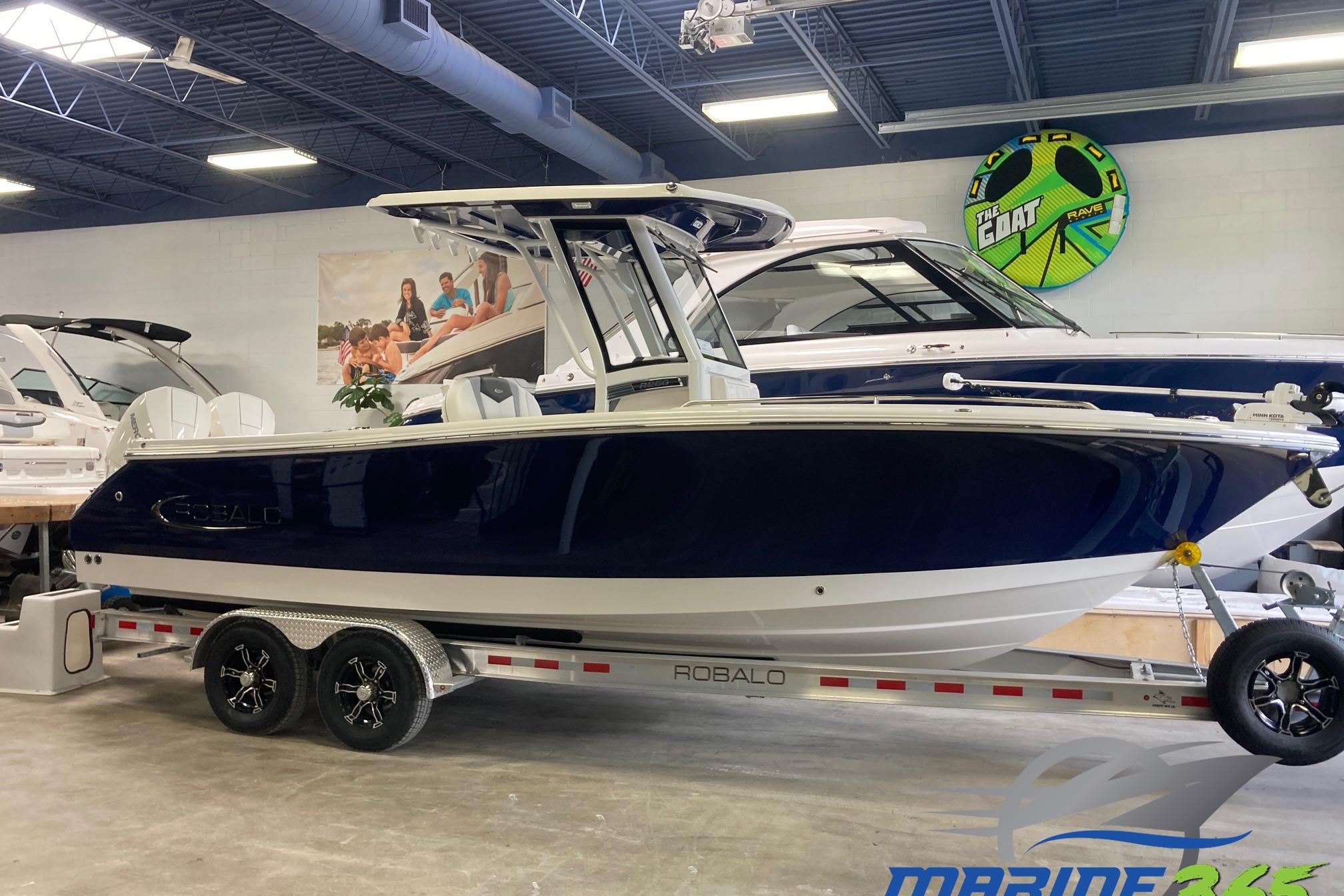 2024 Robalo R250 Center Console
