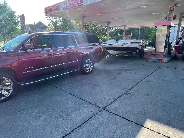 2011 Tahoe Q5i - 16