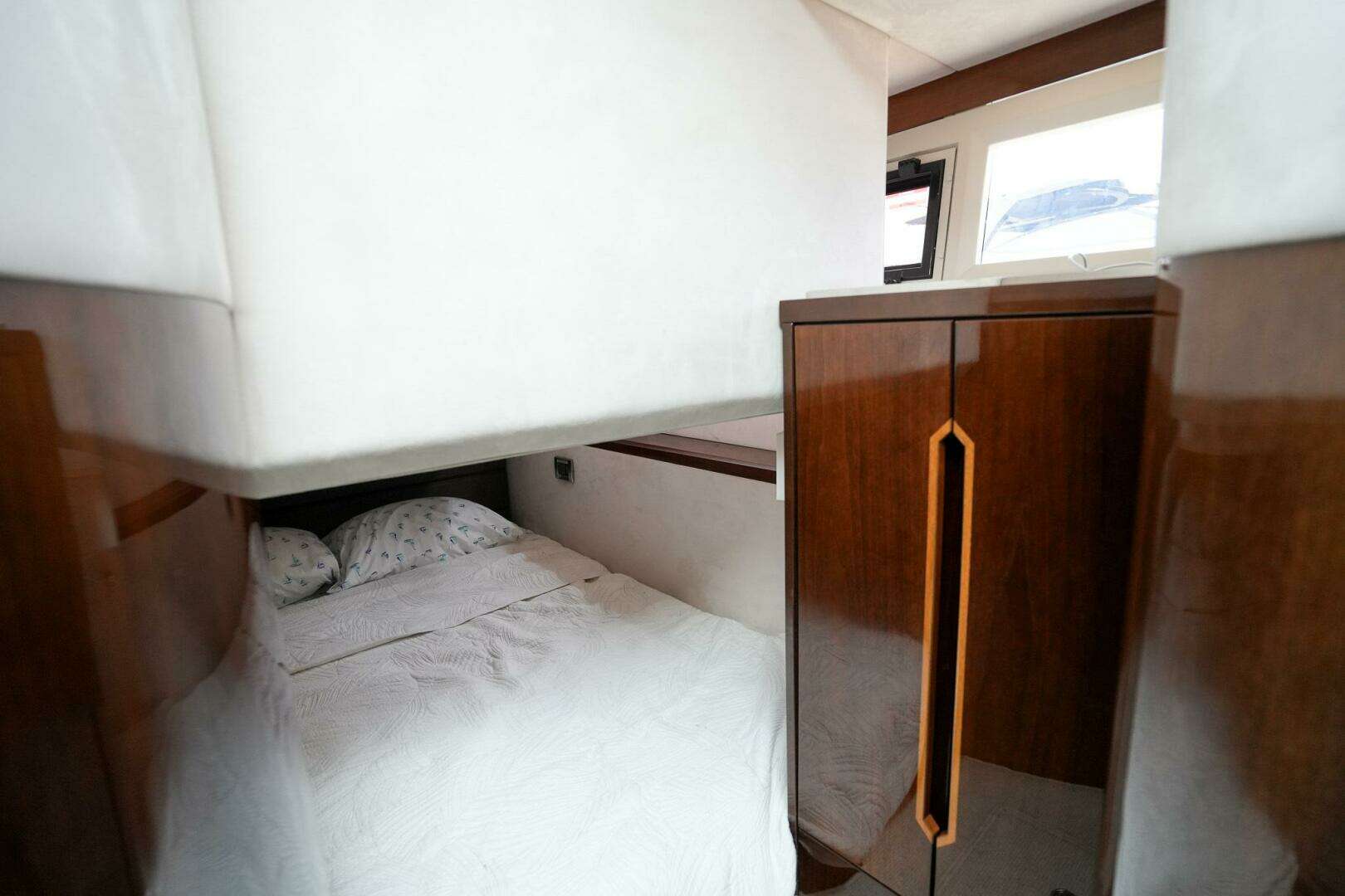 2017 Galeon 43 SKY - Image 42