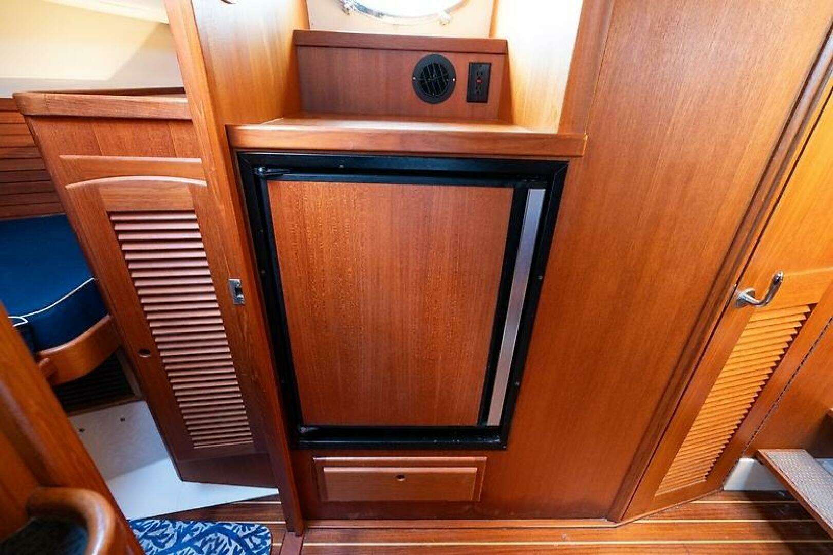 2002 San Juan 38 - Image 52