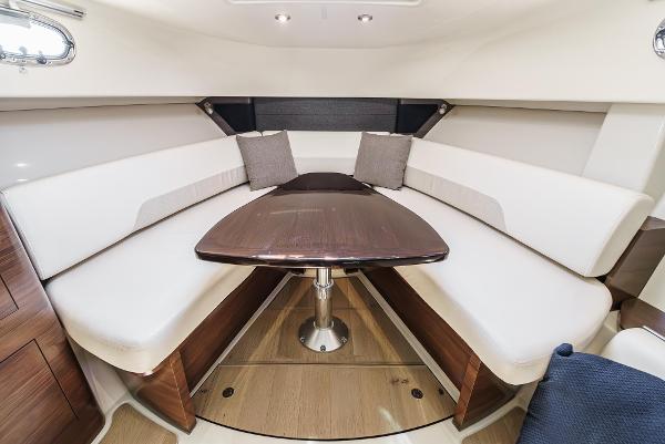 2020 Boston Whaler 345 Conquest - 11