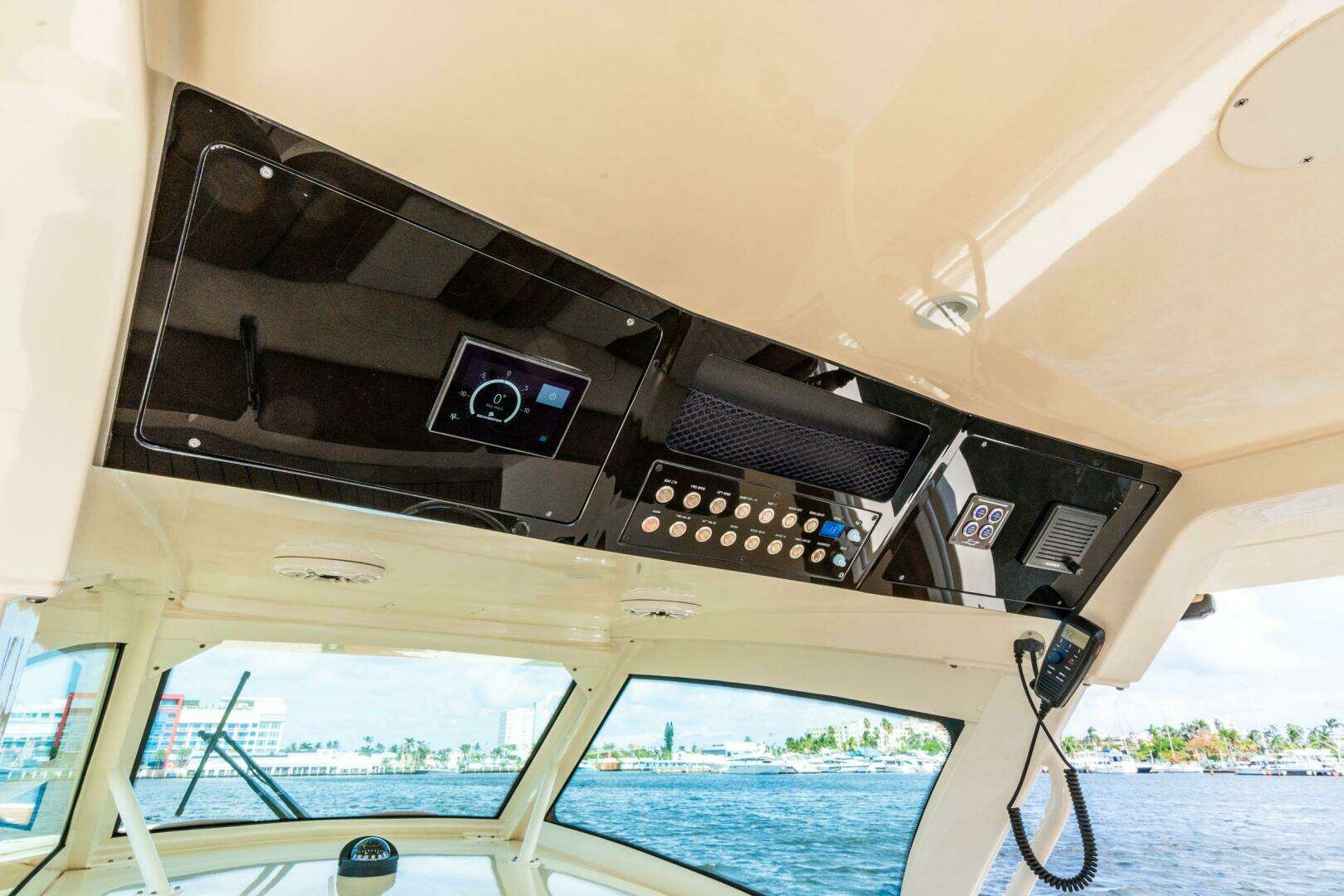2021 Scout 425 LXF - Image 56