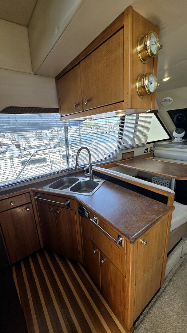 1999 Bayliner 4087 CPMY - Image 18