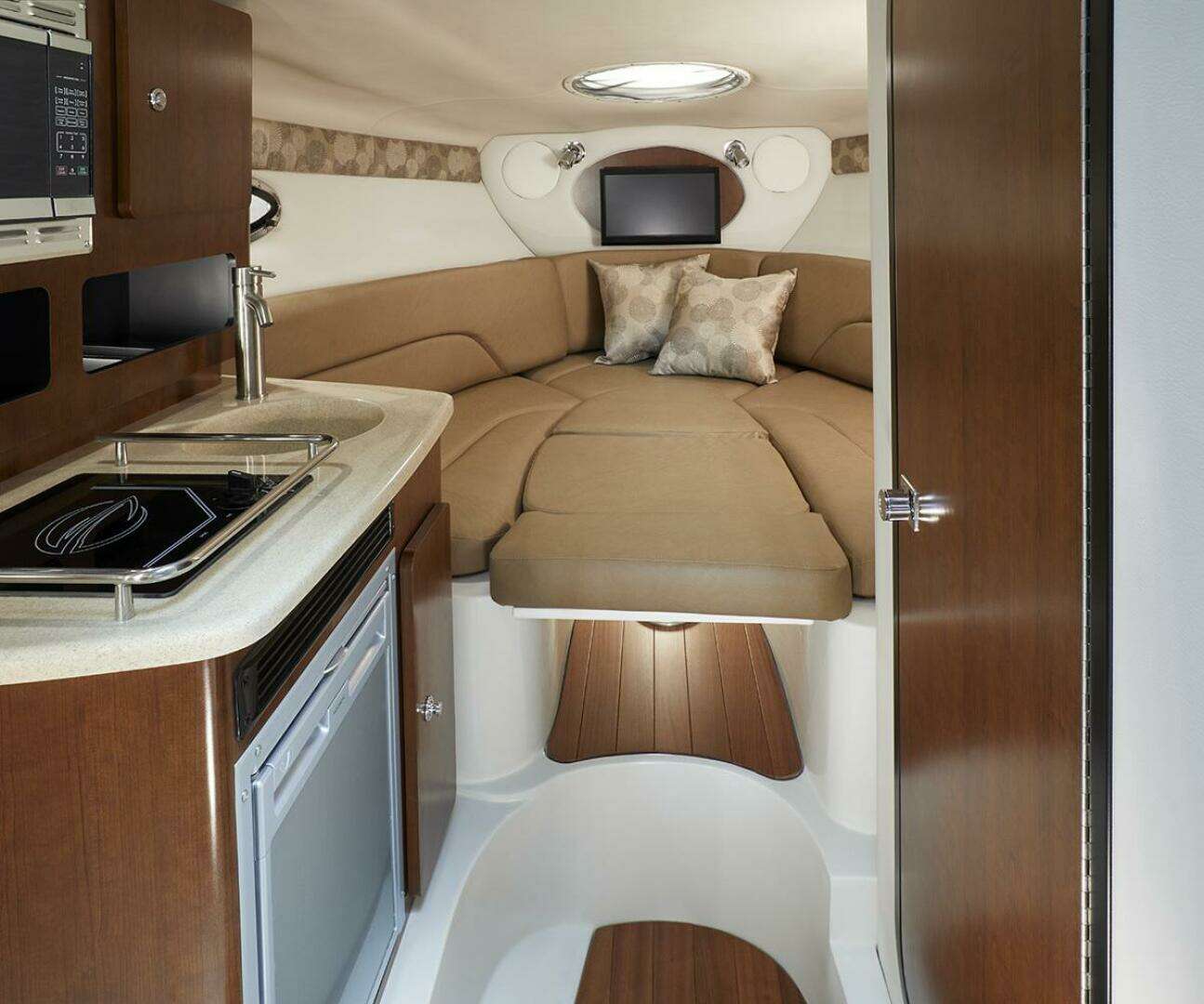 2023 Crownline — - Image 35