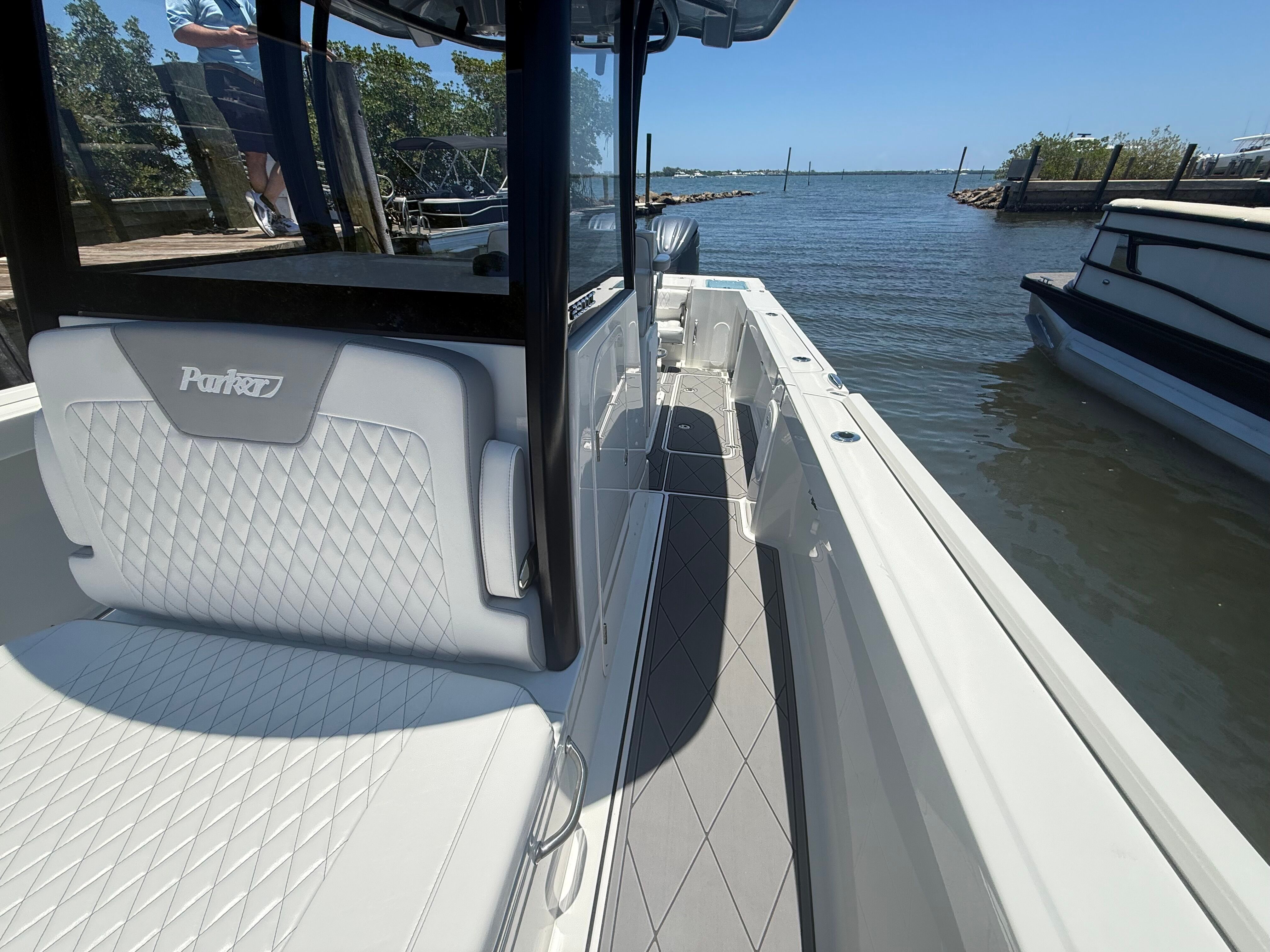 2025 PARKER 2900 CC - Image 18