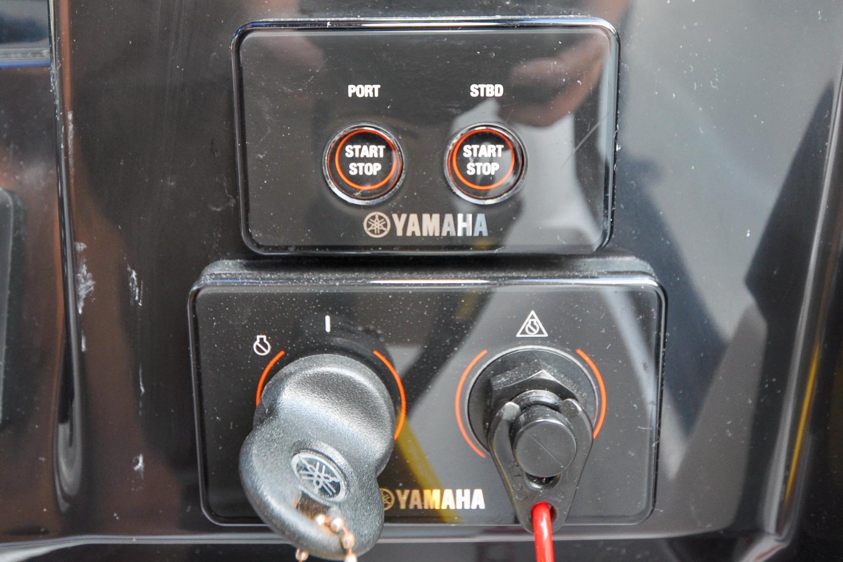 2020 Jeanneau NC 895 - Samaya Lu