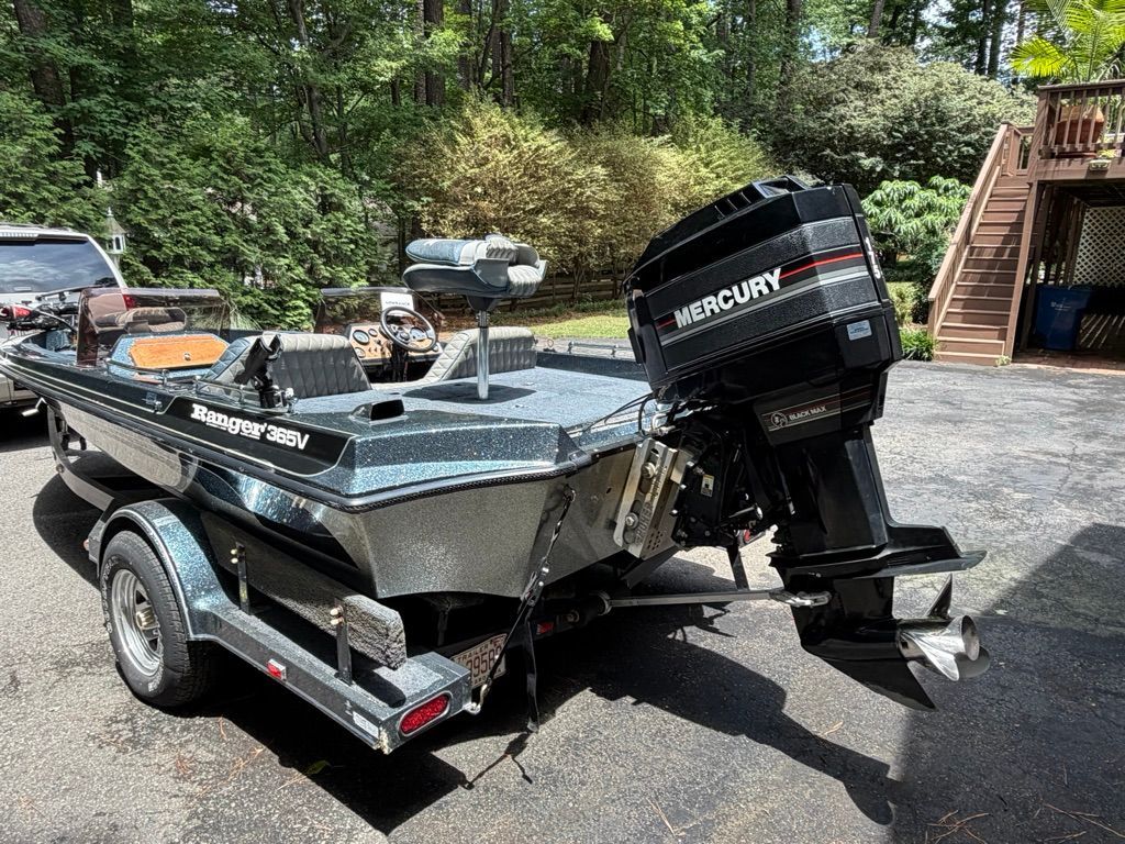 1990 Ranger 365V - 5