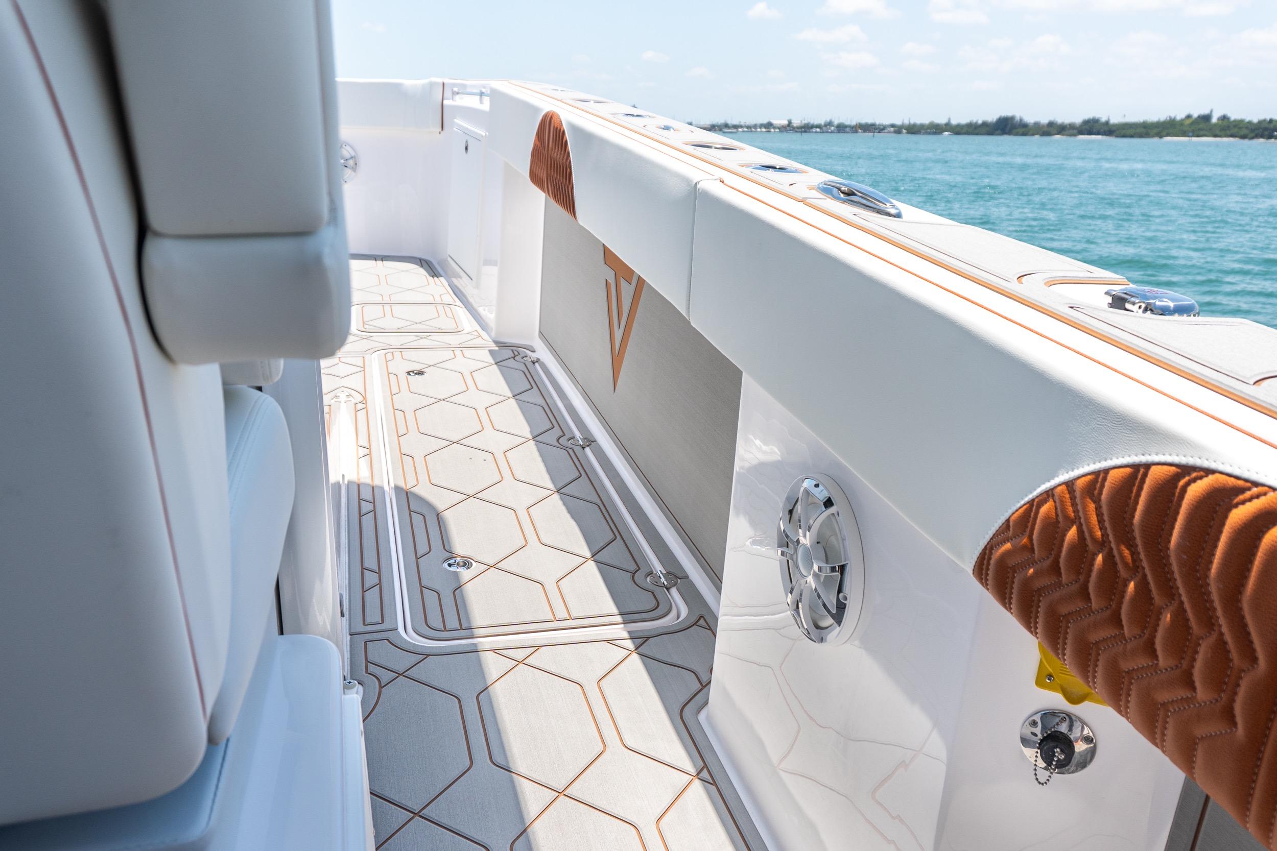 2026 Twin Vee 400 GFX2 CC boat interior with sleek design and modern features.
