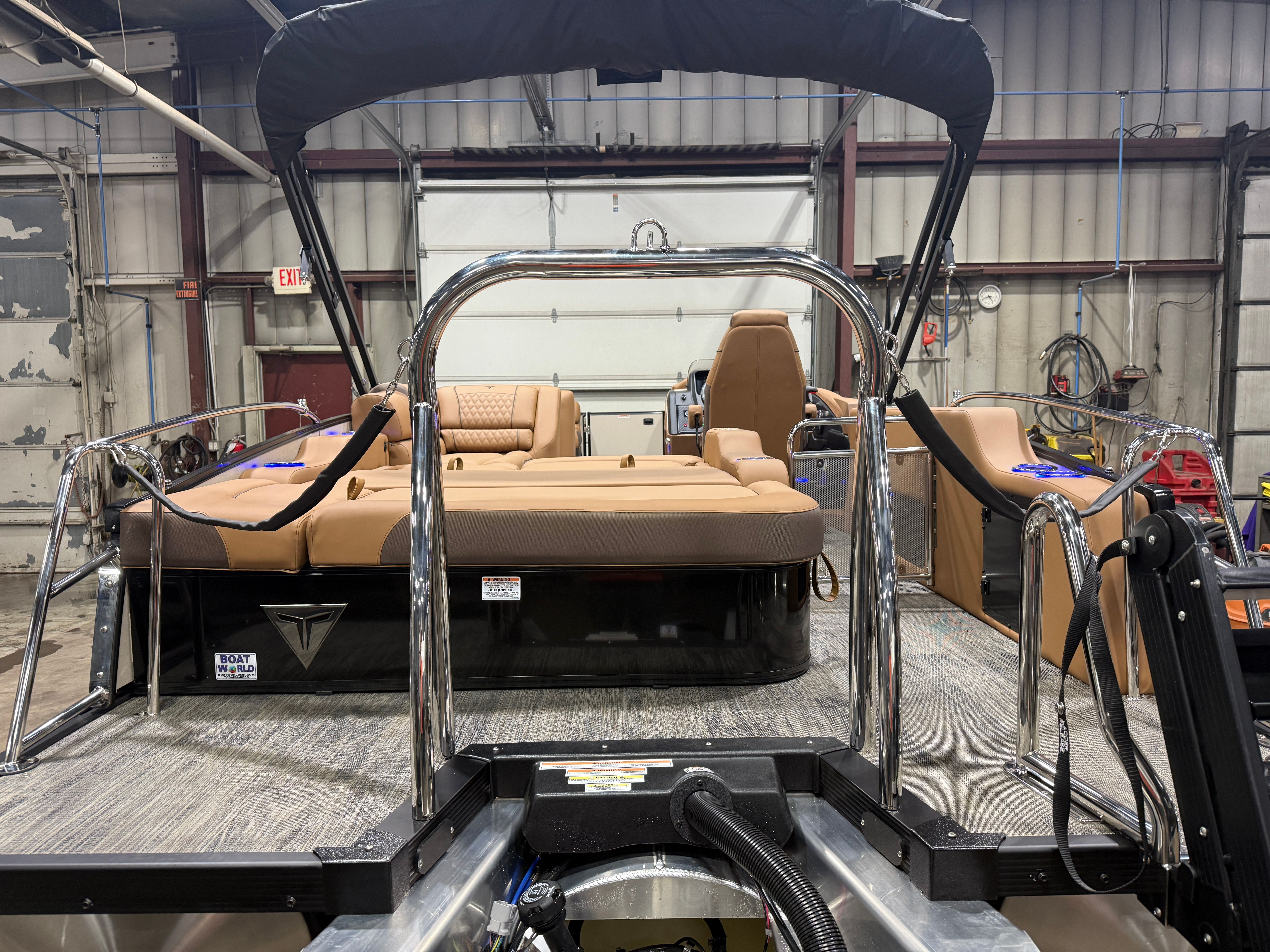 2026 Tahoe Cascade 2385 Swingback (VRB) Tritoon & Honda 4-Stroke EFI - 51