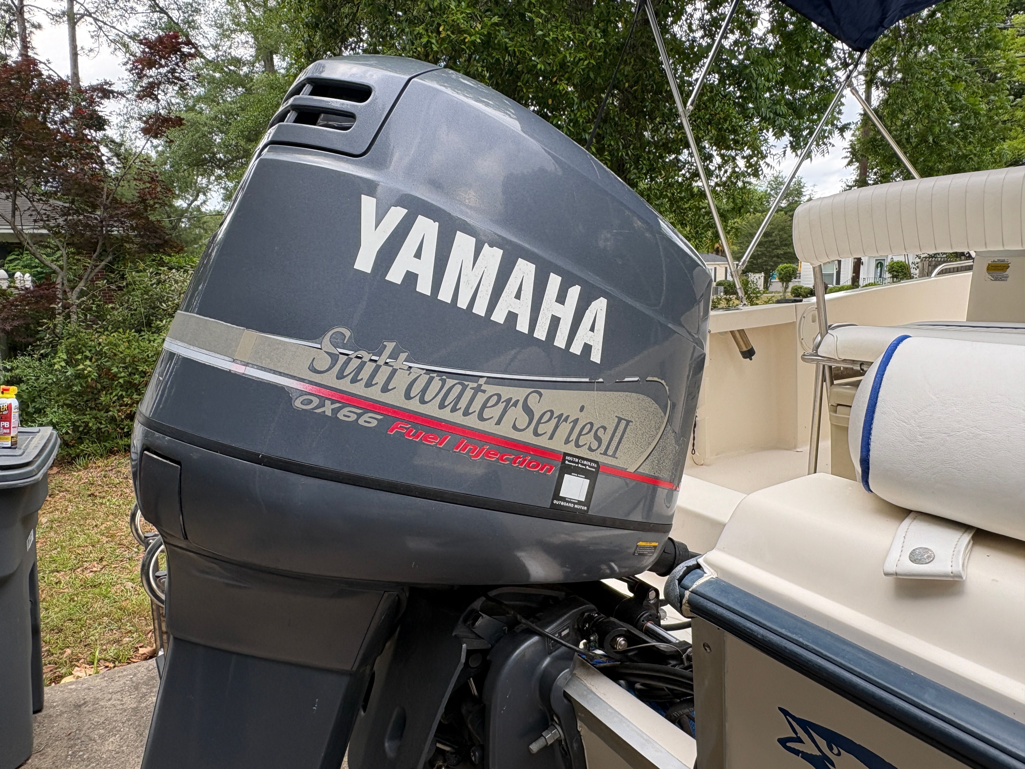 2002 Sea Hunt Tritan 202 - 14