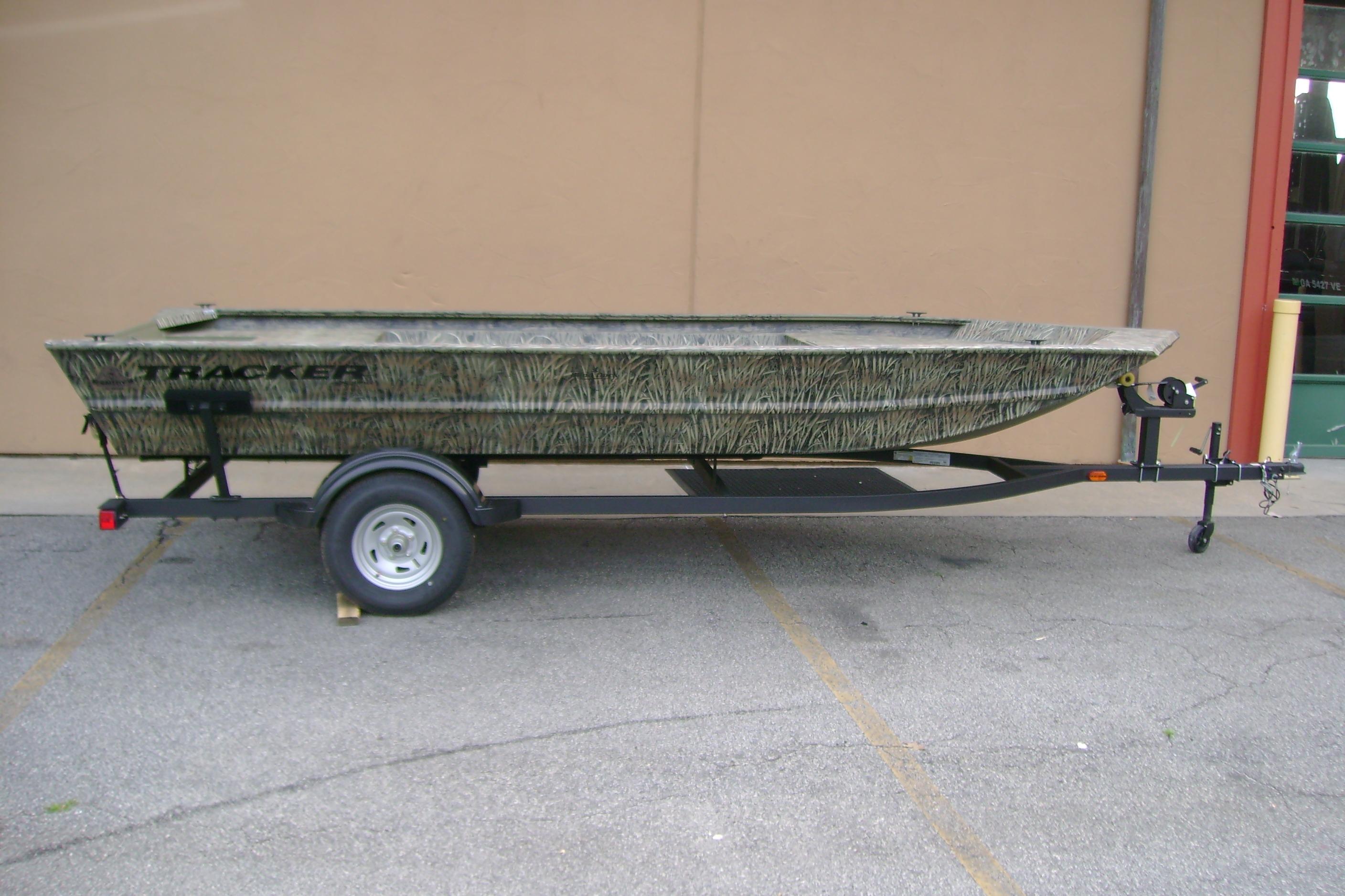 2026 Tracker Grizzly 1754 Utility