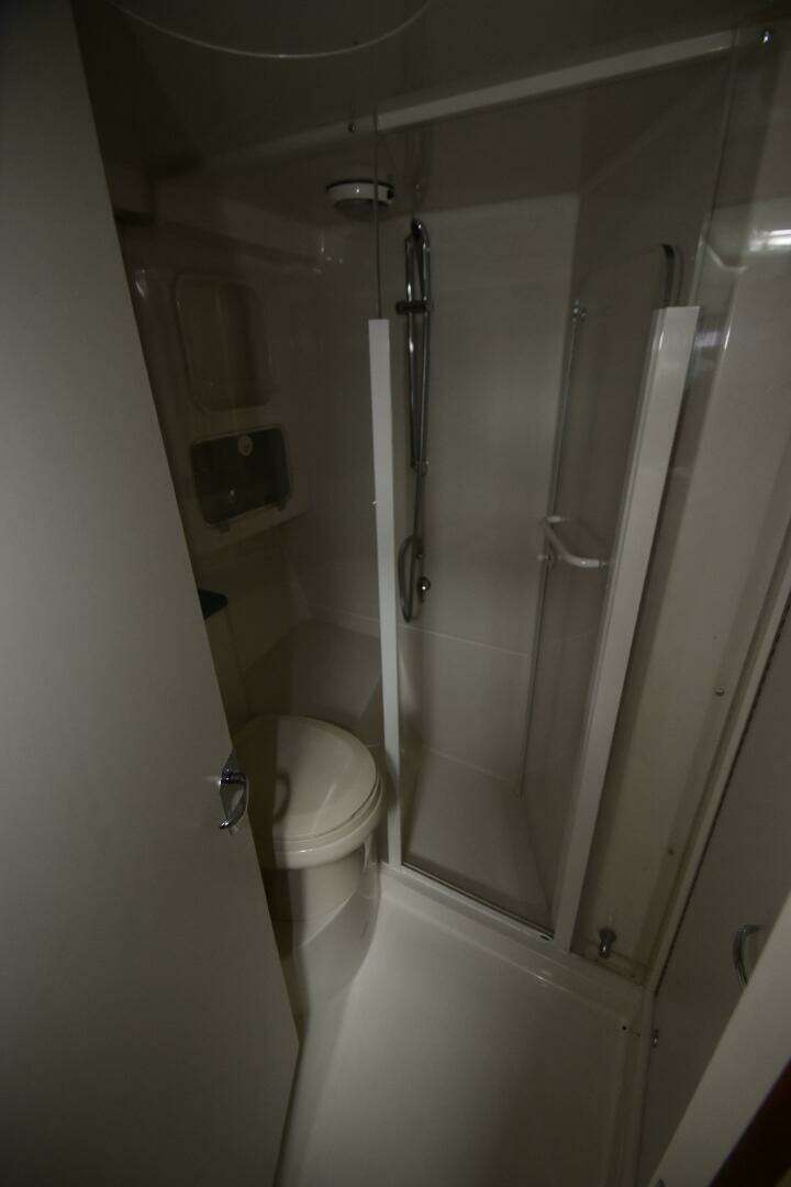 2002 Jupiter 35 Convertible - Image 14