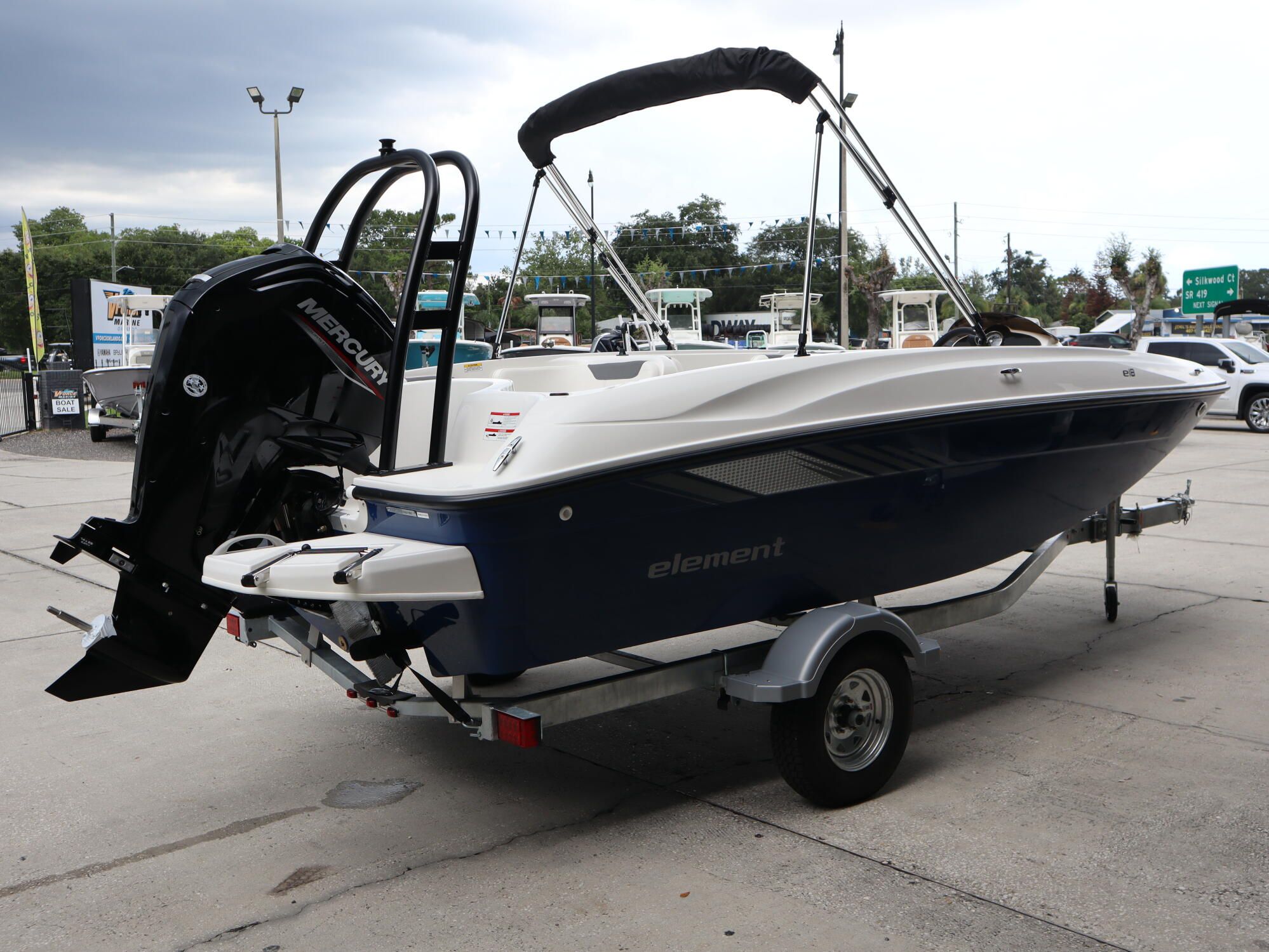 2026 Bayliner E18 LIMITED EDITION - 3