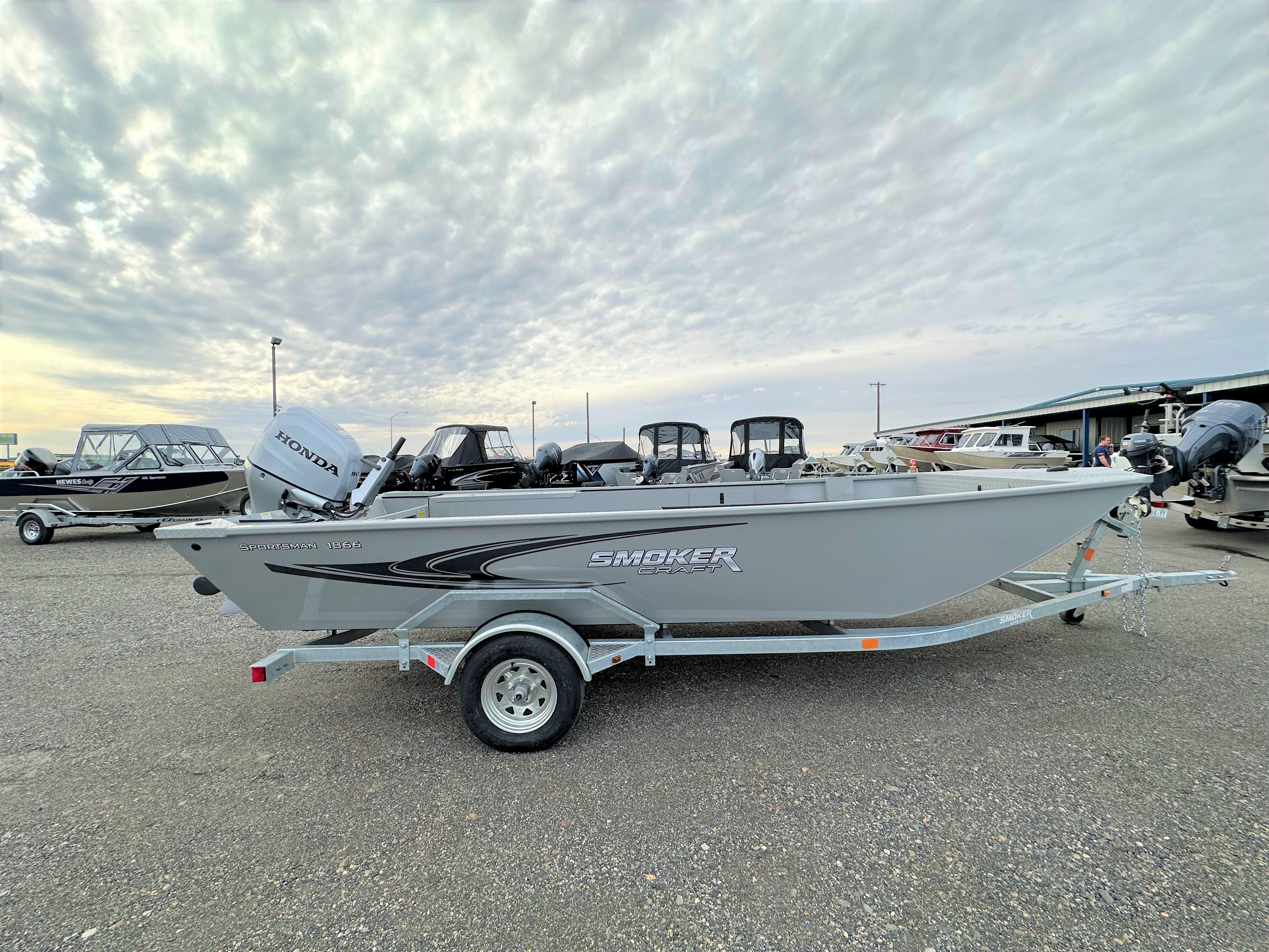 2023 Smoker Craft Pro Sportsman 1866