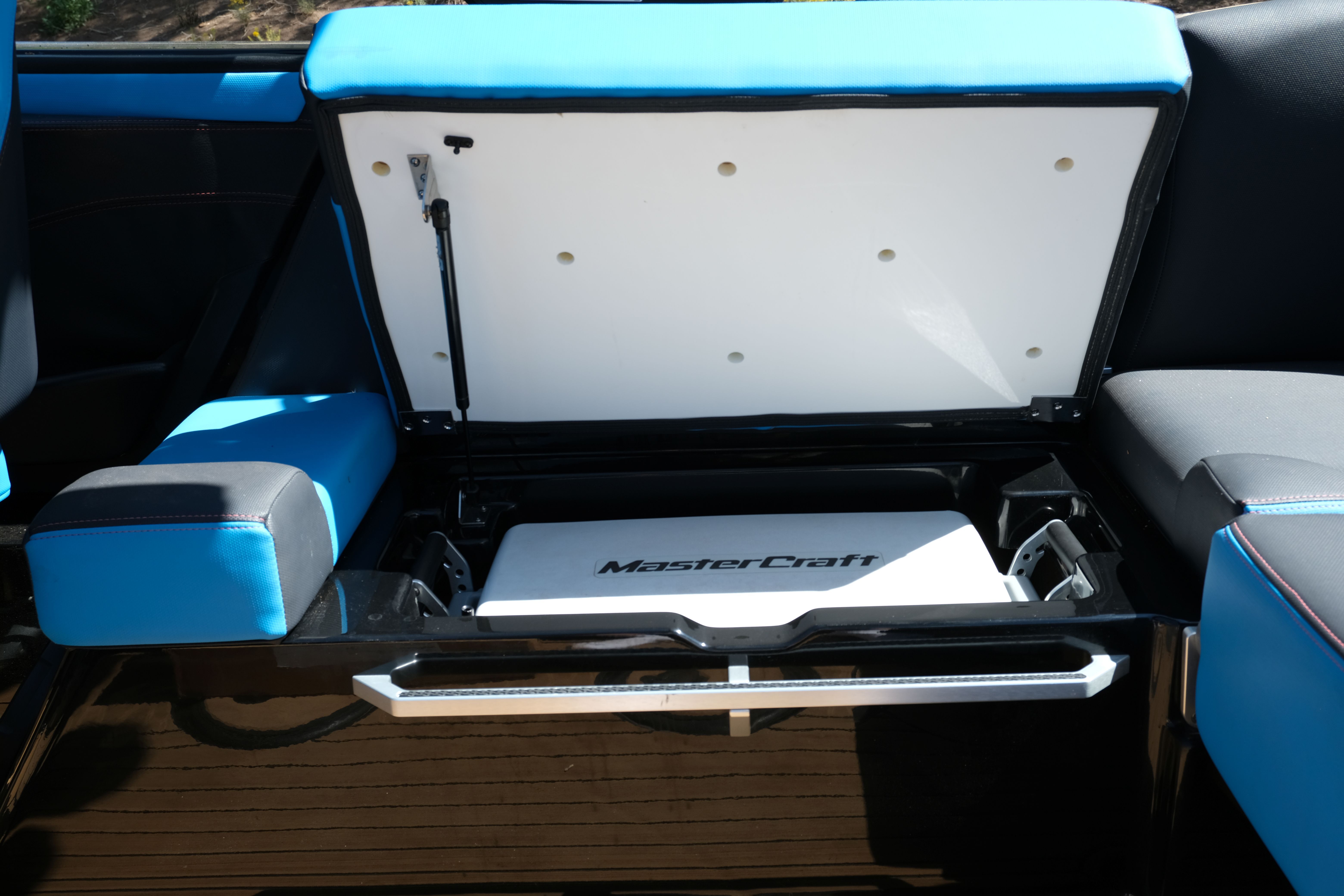 2023 MasterCraft X22 - 20