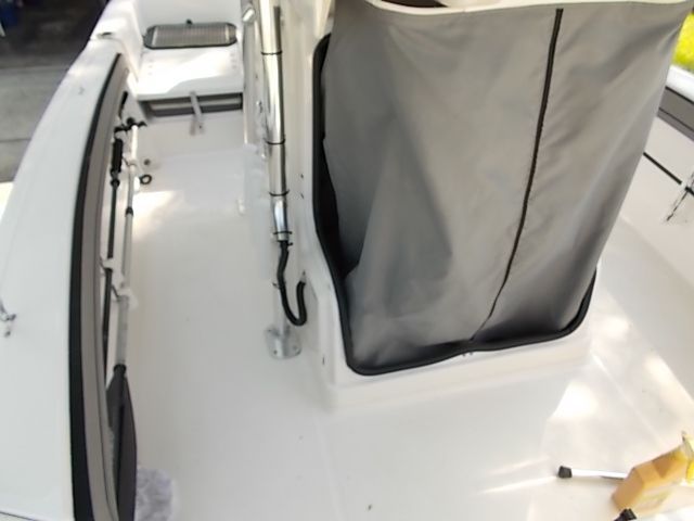 2018 Yamaha Boats 190 FSH Deluxe - 42