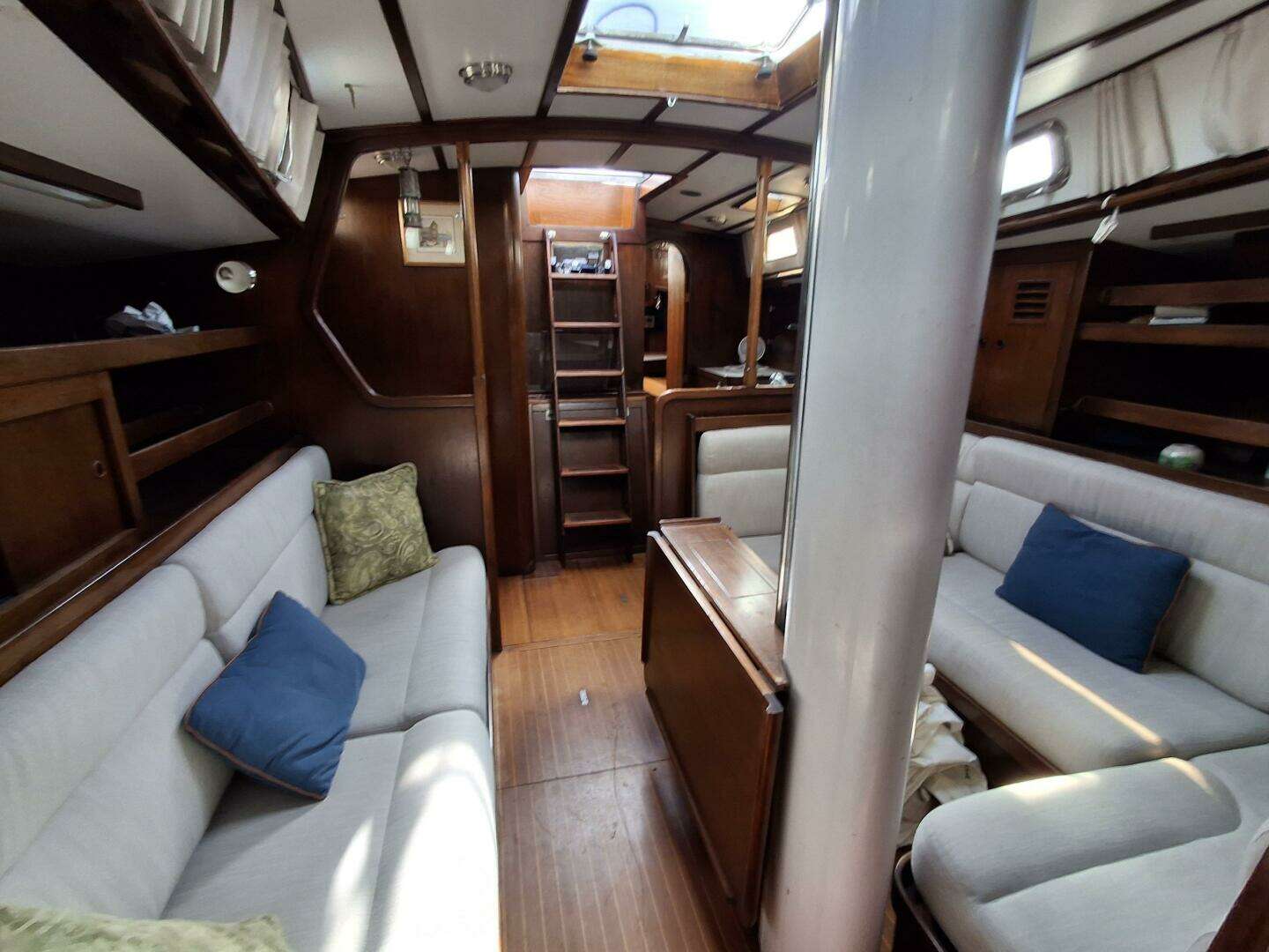 1988 Cambria 46 - Image 11