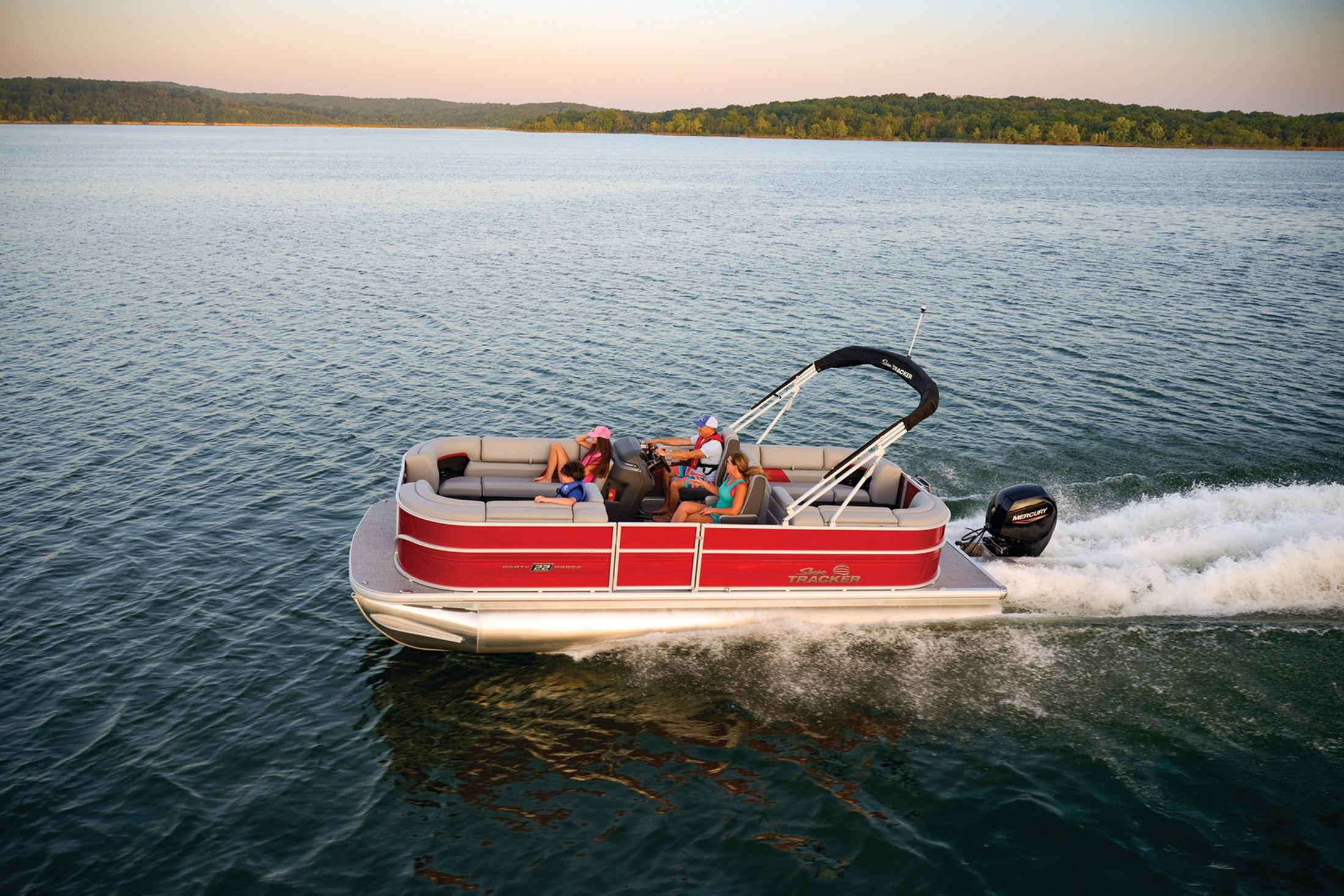 2026 Sun Tracker Party Barge 22 DLX - 10