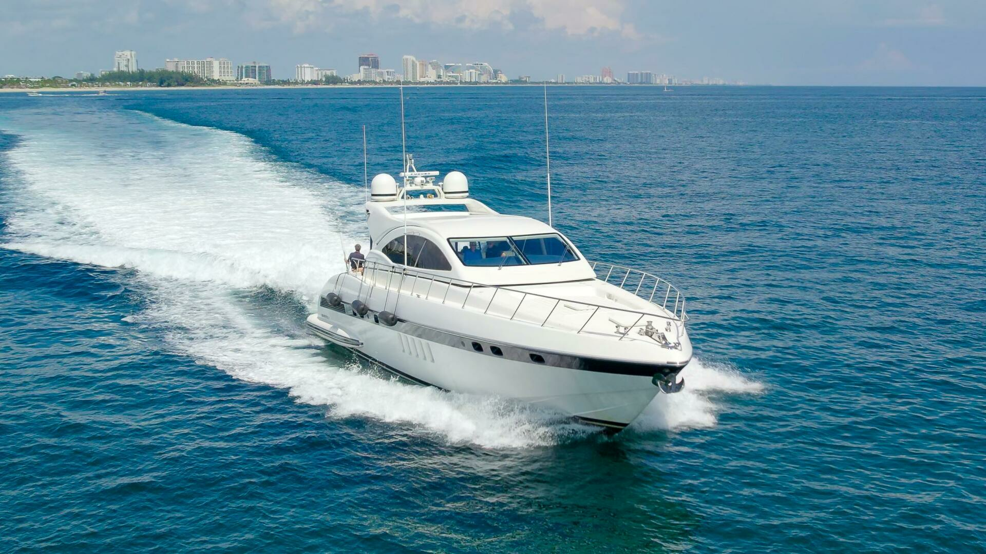 2001 Mangusta 72 - Image 13