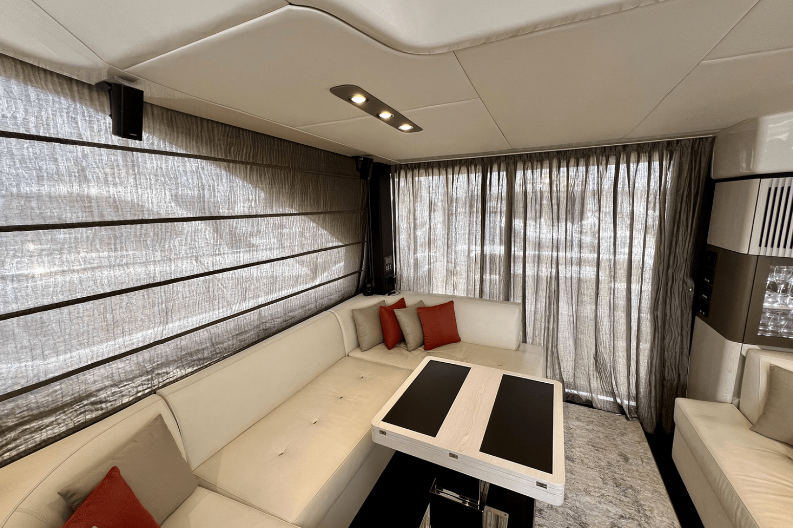 2019 Azimut 50 FLYBRIDGE - Image 67