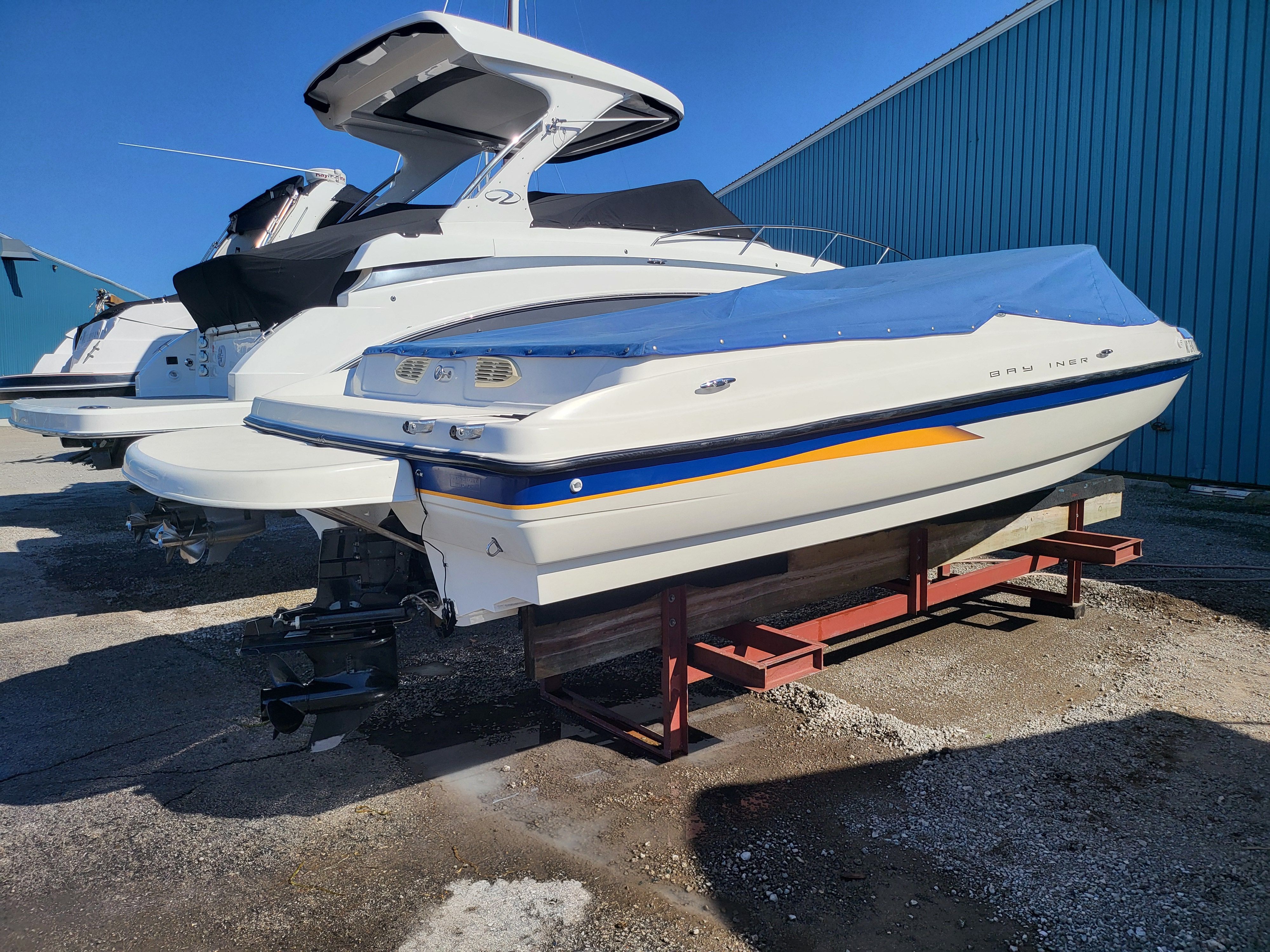 2004 Bayliner 225BR - 10
