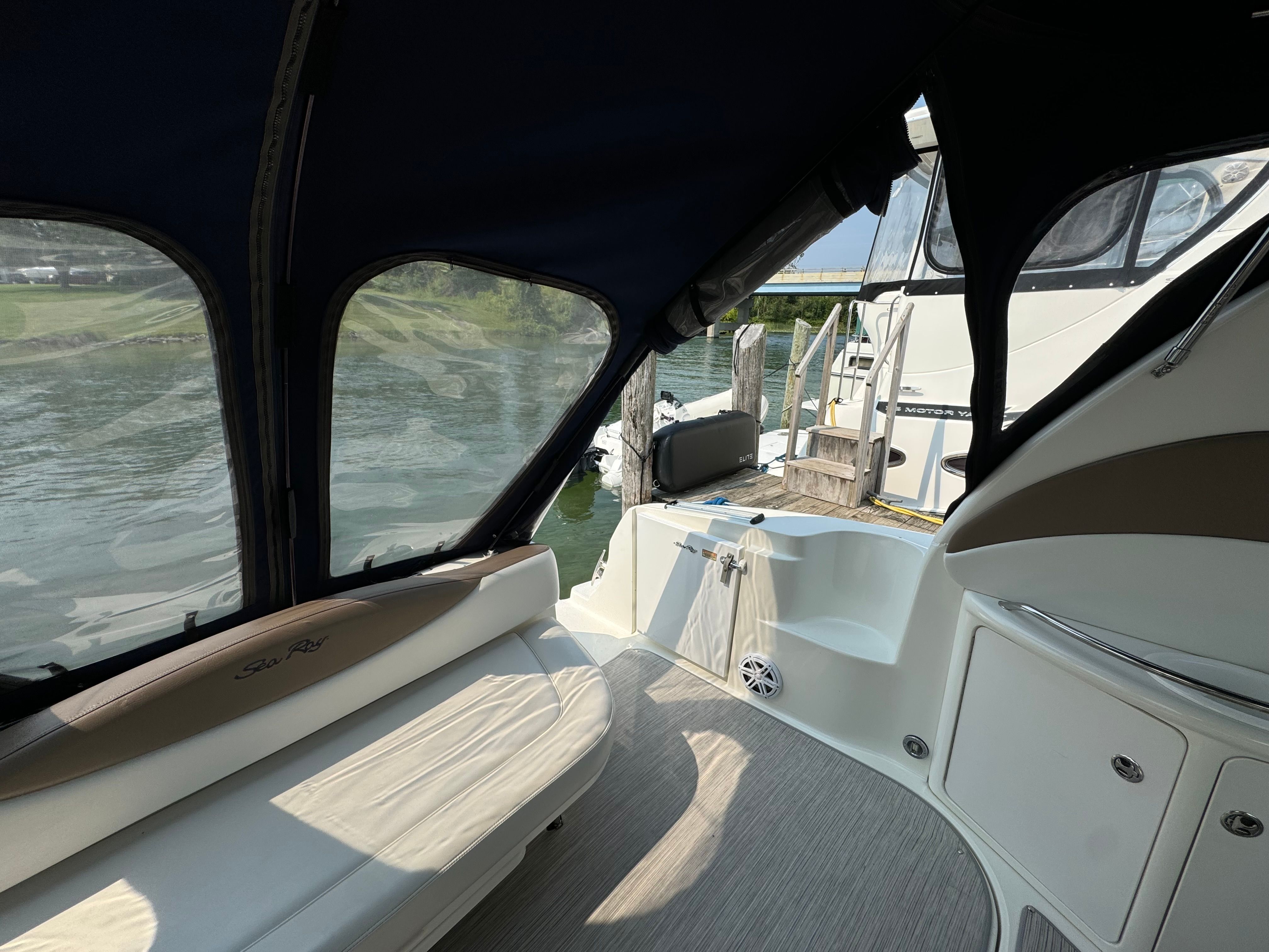2002 Sea Ray 360 Sundancer - 37