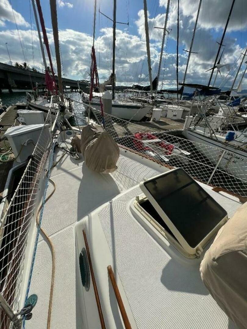1986 Pacific Seacraft 37 - Image 12
