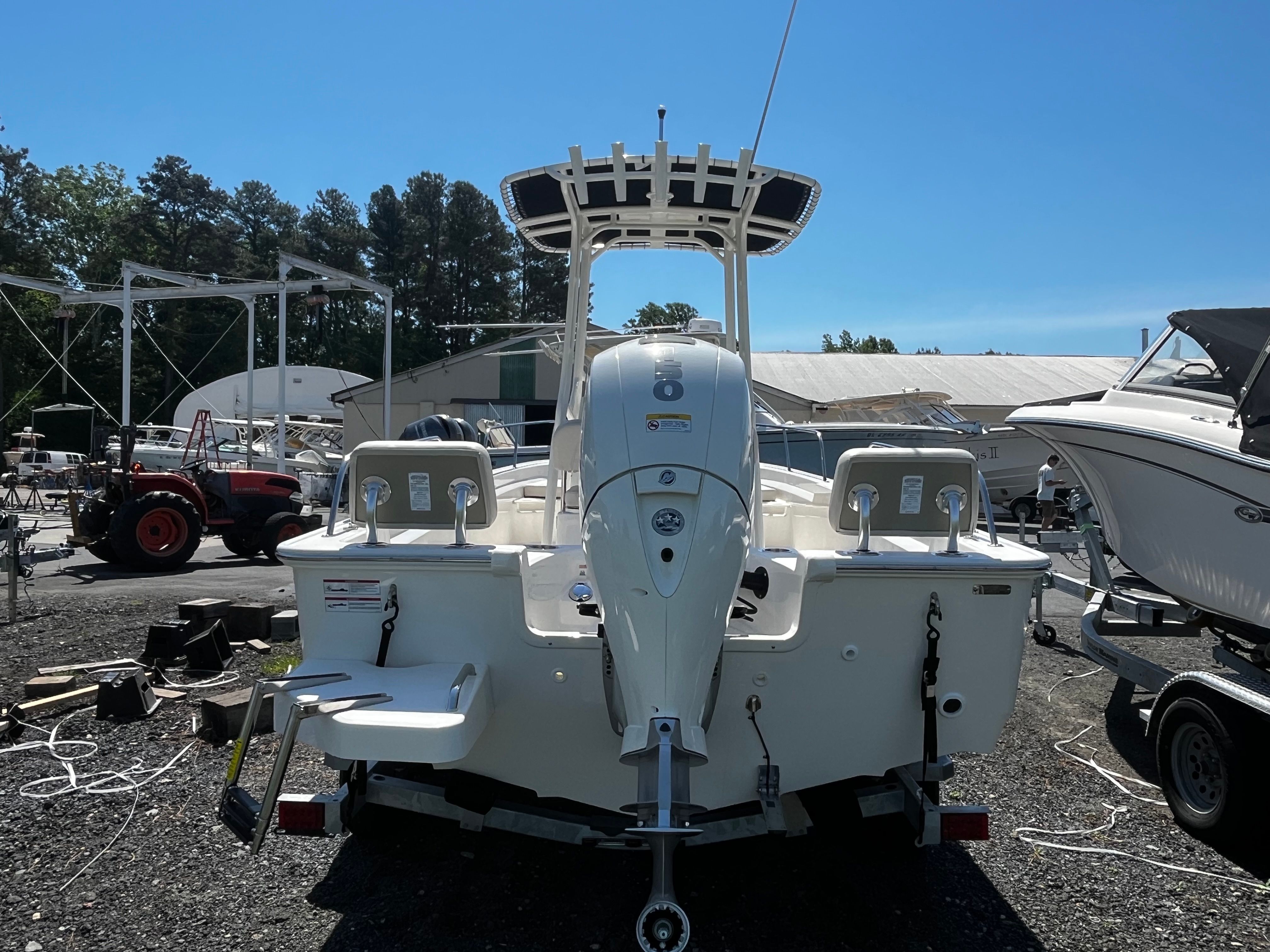 2026 BOSTON WHALER 190 MONTAUK - Image 4