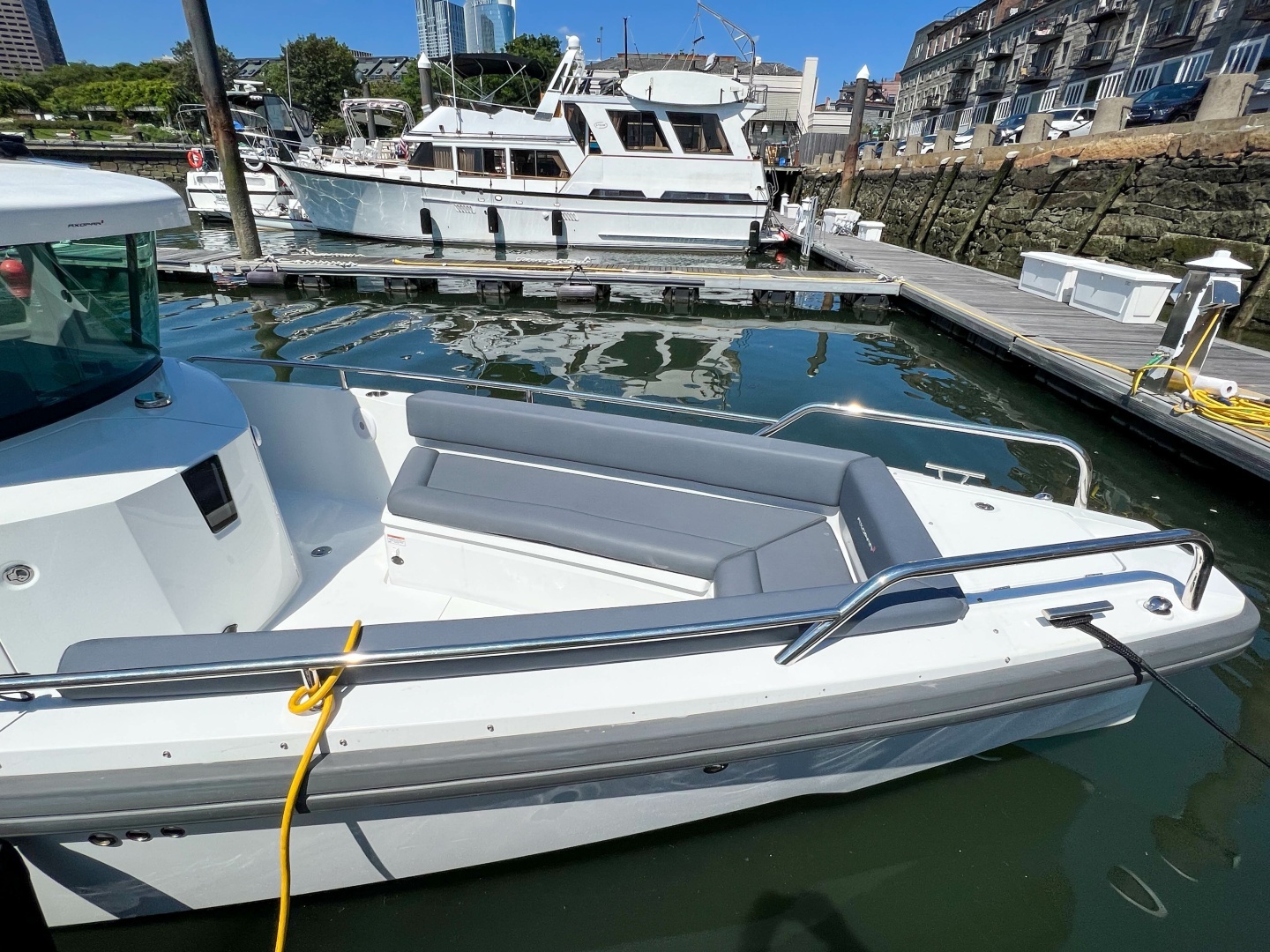 2020 Axopar 28 Cabin - Image 8