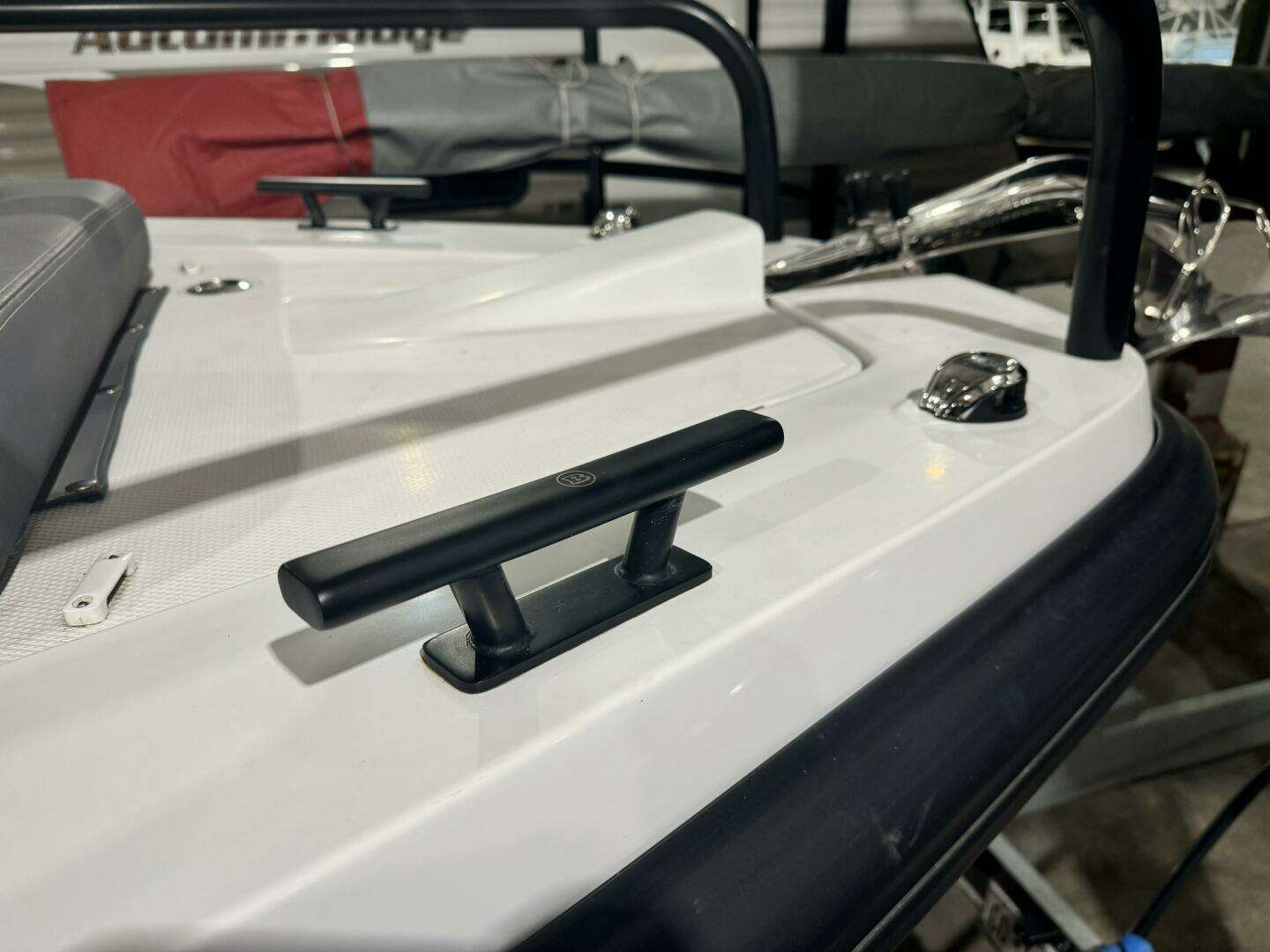 2020 Axopar — - Image 18