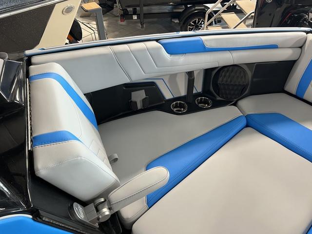 2025 Malibu Wakesetter 25 LSV - 26
