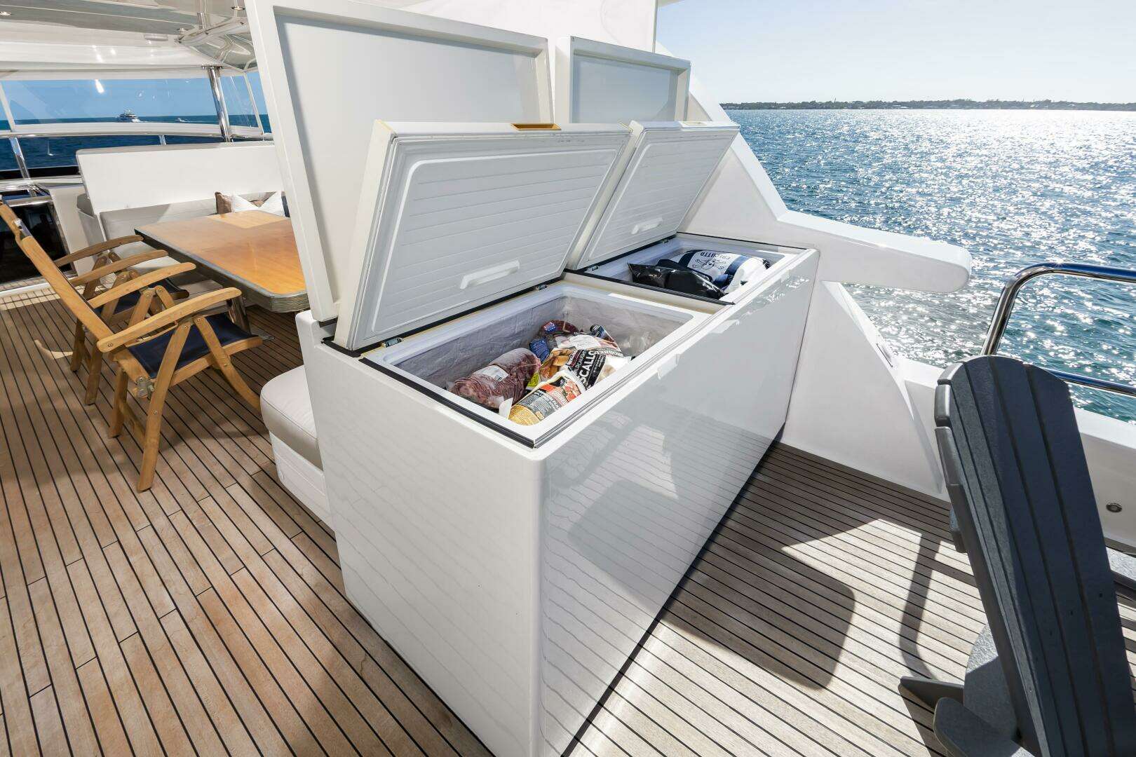 2017 Johnson 93 Flybridge - Image 22
