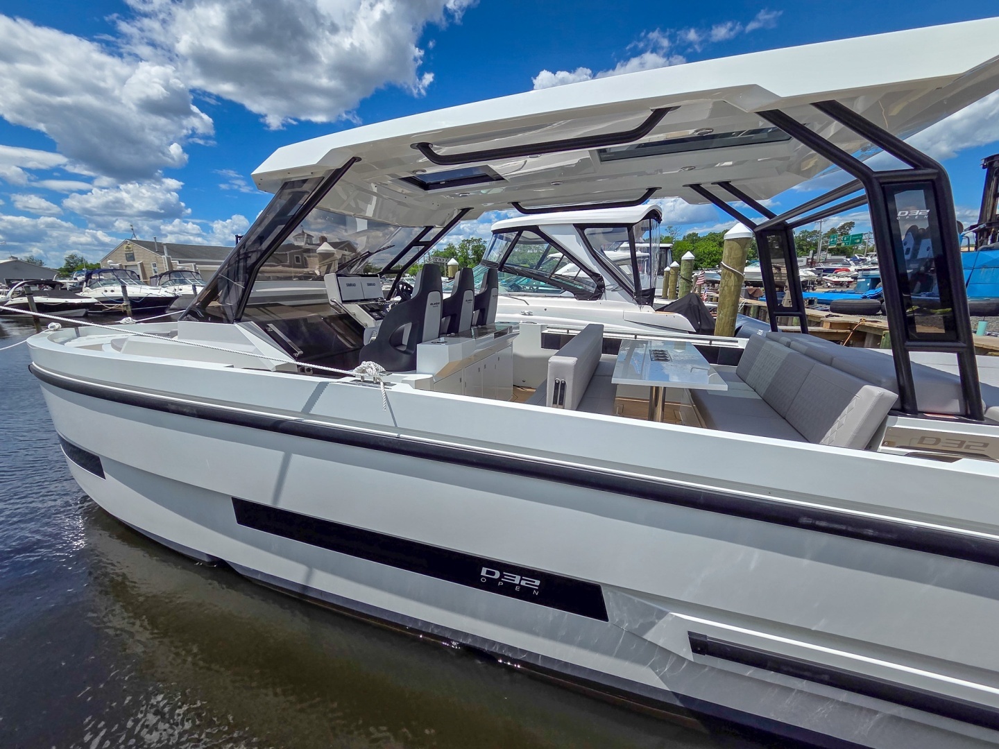 2026 De Antonio Yachts D32 - Image 10