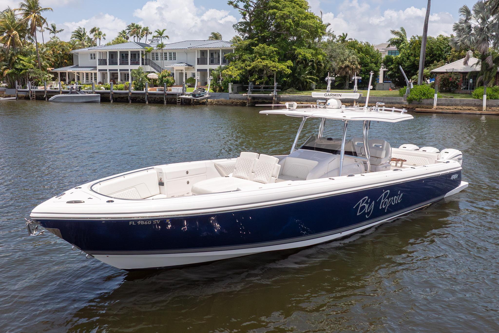 2021 Intrepid 400 Center Console