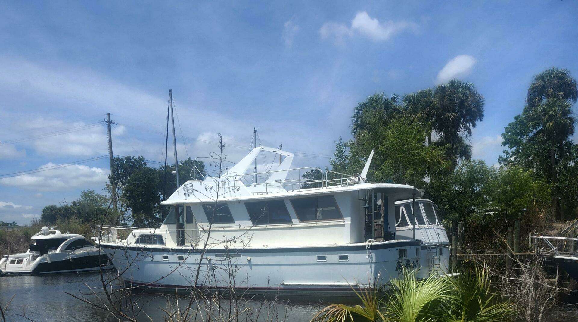 1982 Hatteras — - Image 2