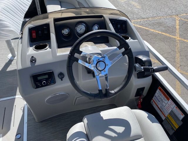 2023 Bennington 22SVSR - 7