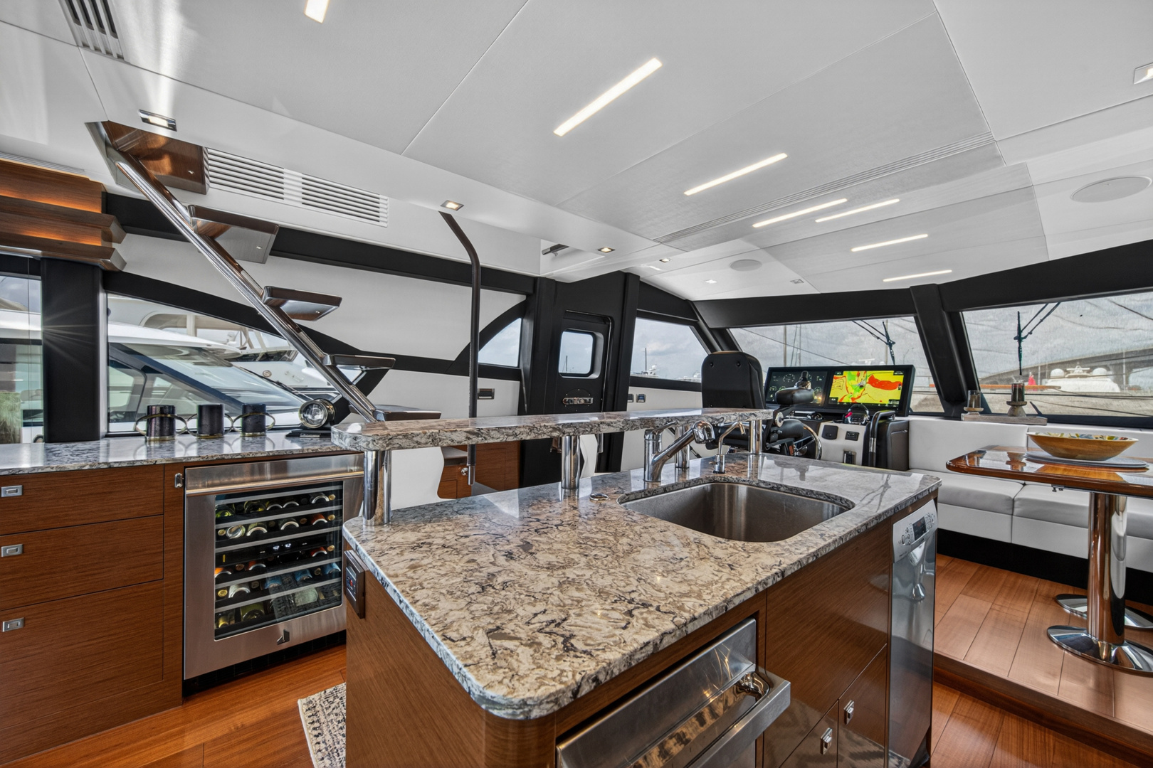 2021 Ocean Alexander 70E - Image 34
