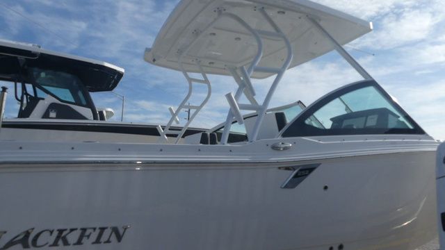 2026 Blackfin 252 DC - 9