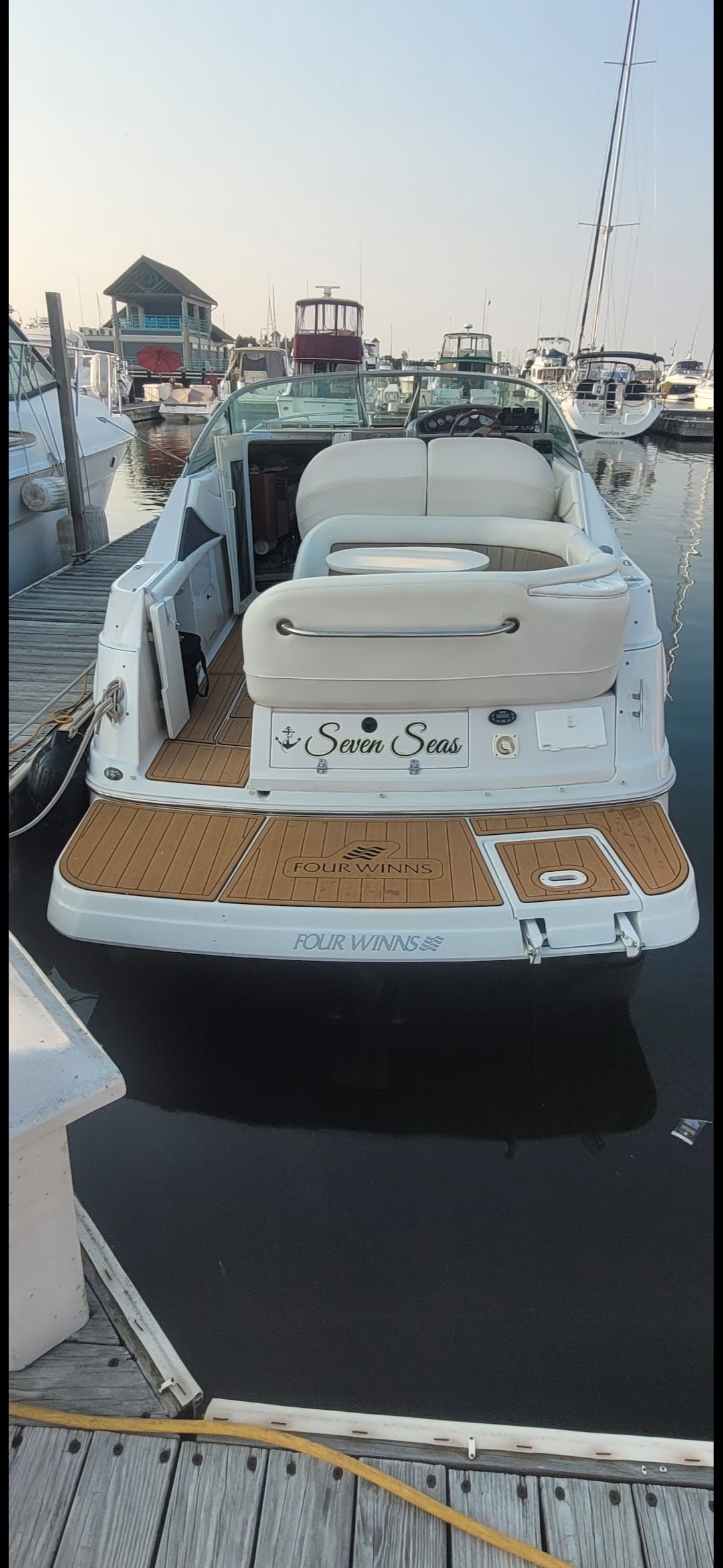 2004 Four Winns 248 Vista - 3